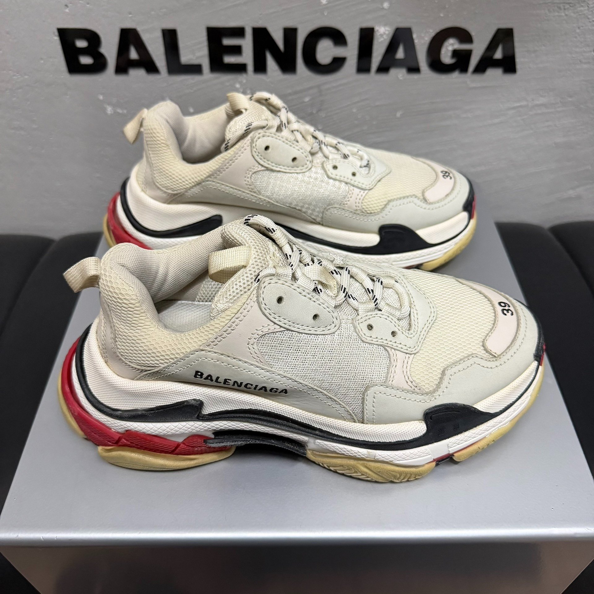 Balenciaga Triple S Beige Red Size 39 — back