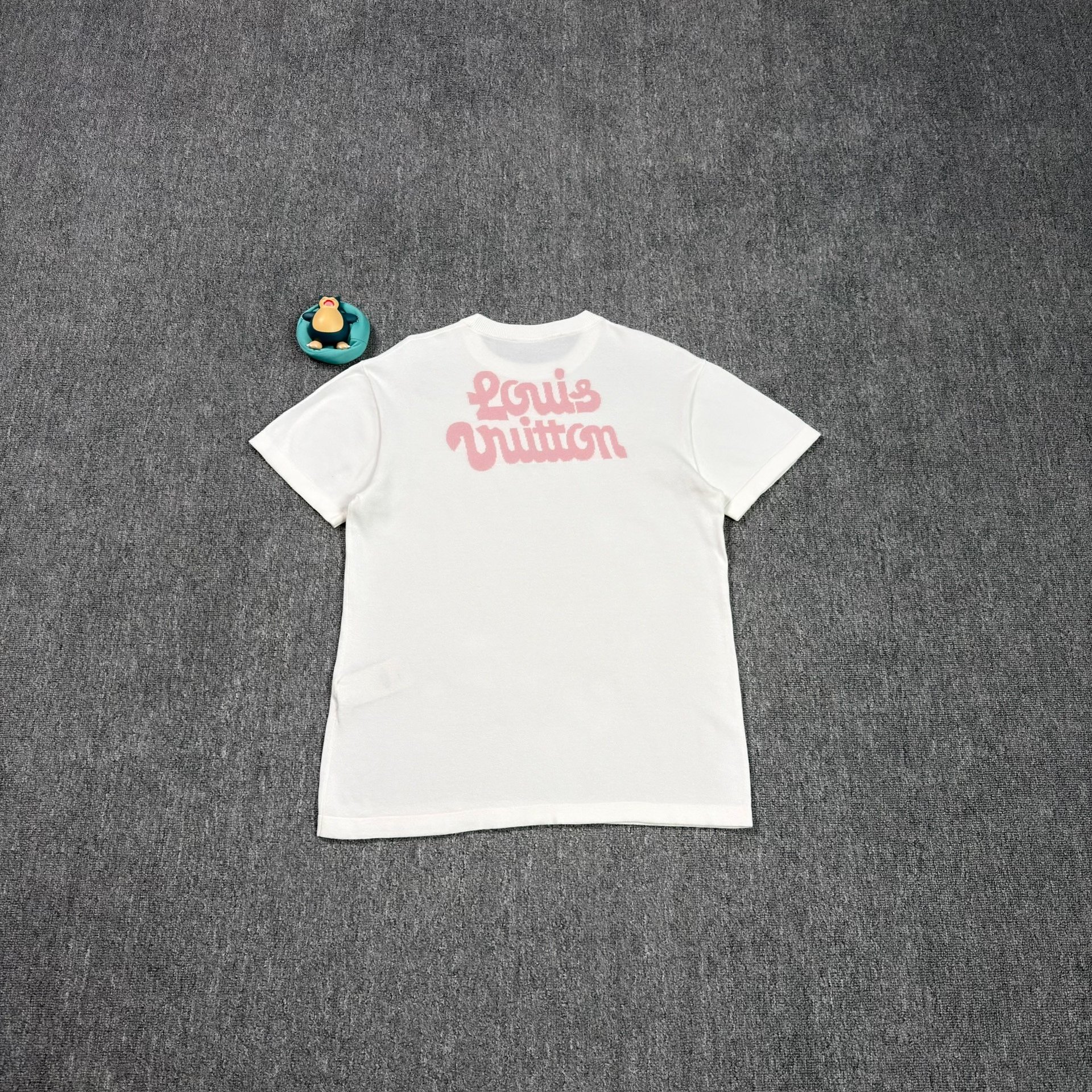 Louis Vuitton White Knit Flower Short-Sleeve — front