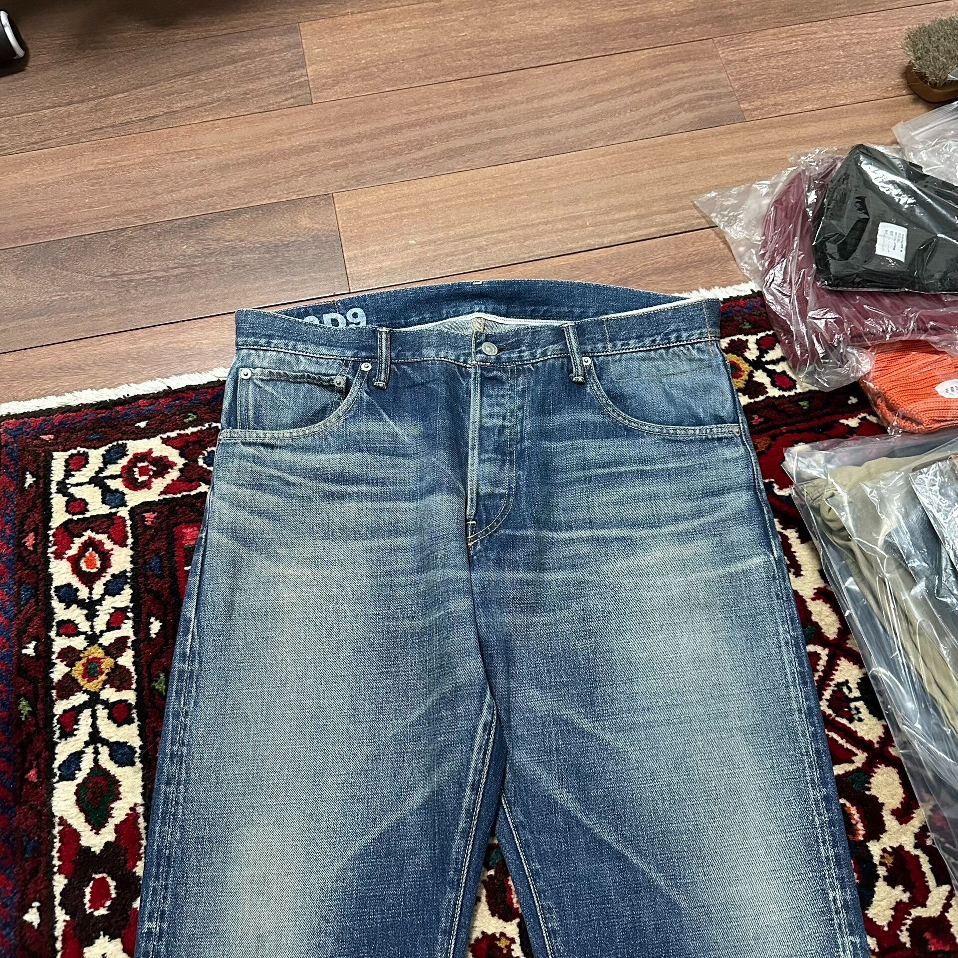 visvim 14aw 01.2D9 Jeans — label