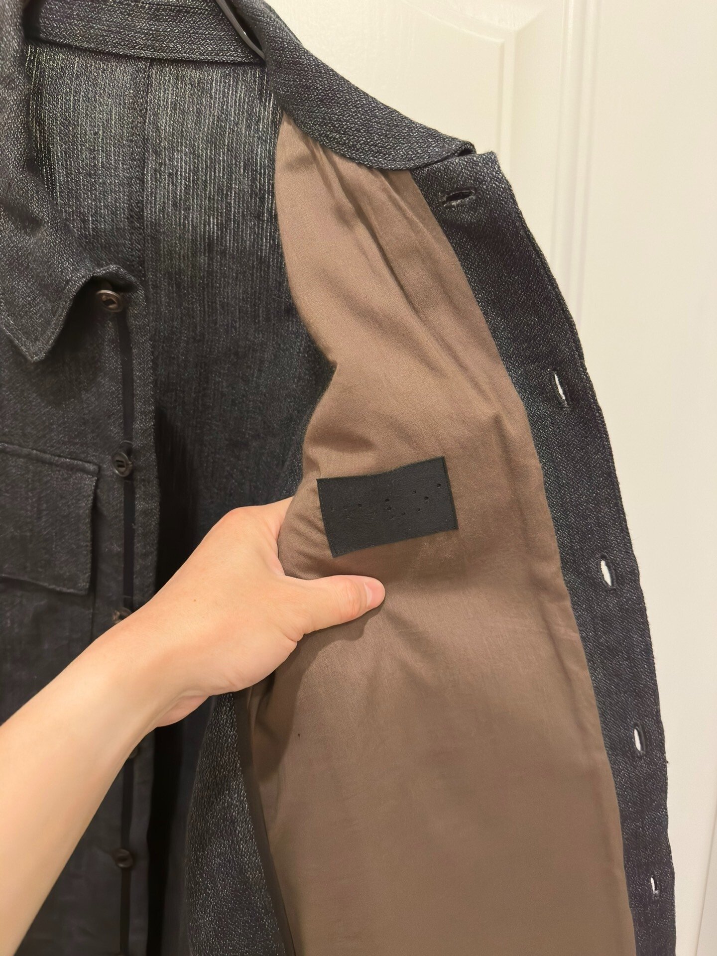 Devoa CPO Dark Gray Shirt — detail