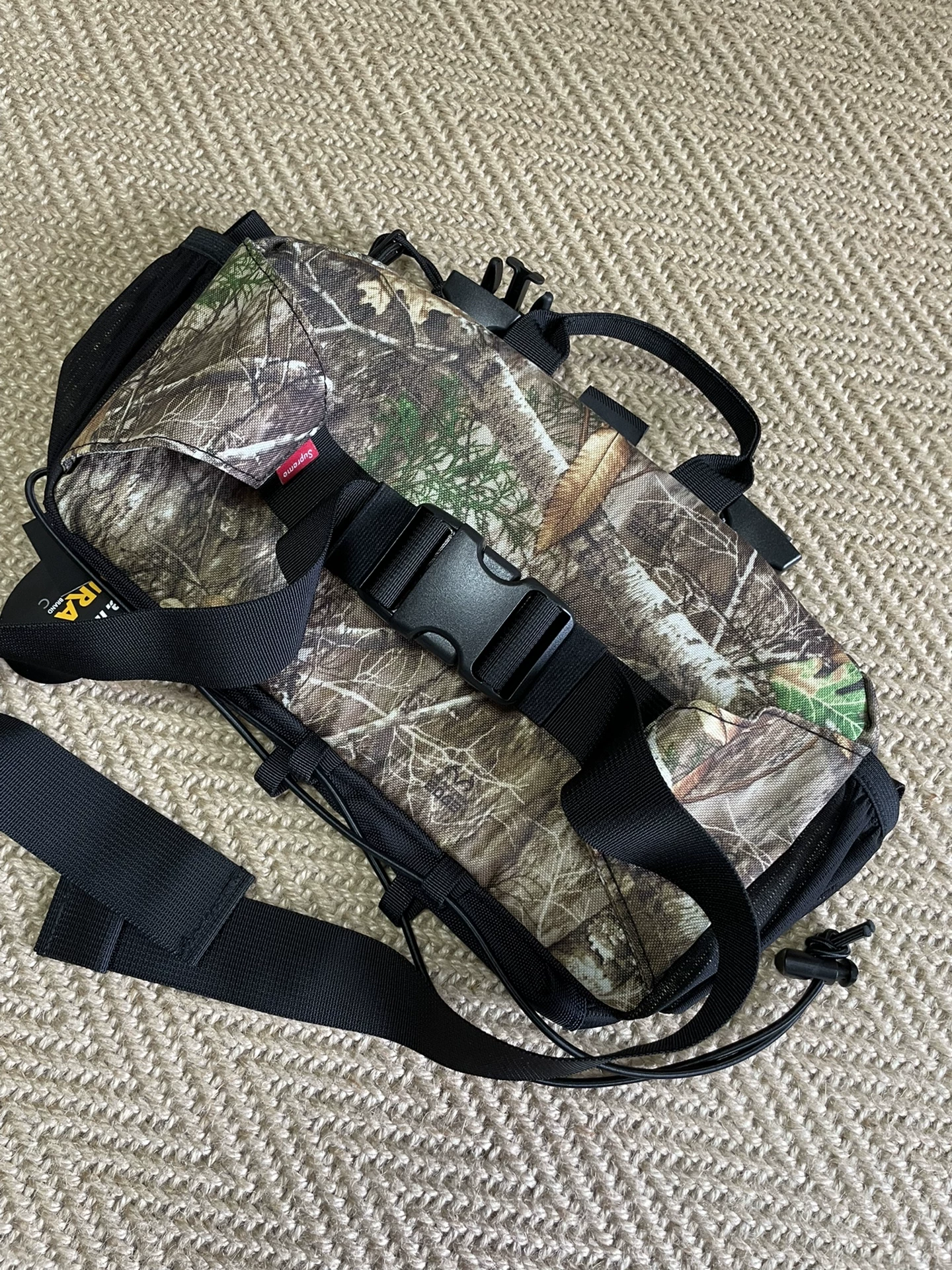 Supreme 19FW Waist Bag — front