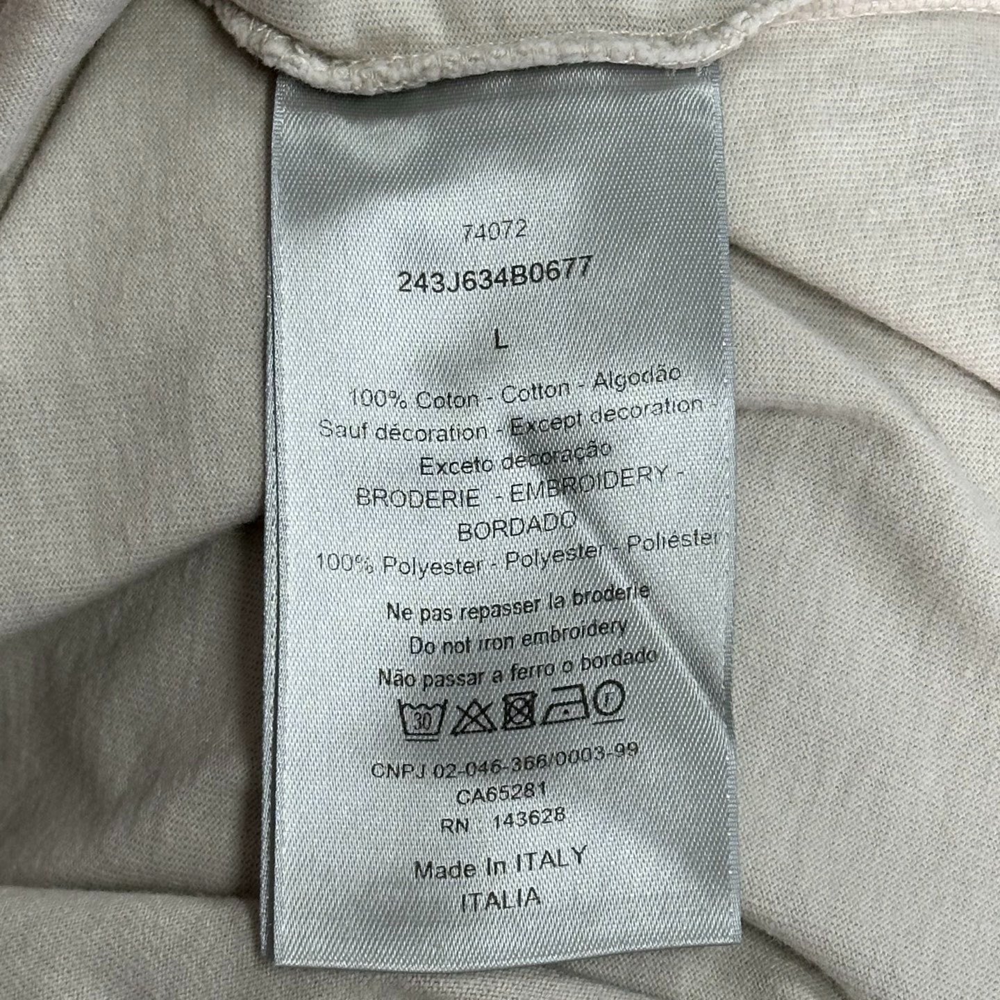 DIOR 1947 Embroidered Pocket T-Shirt — label