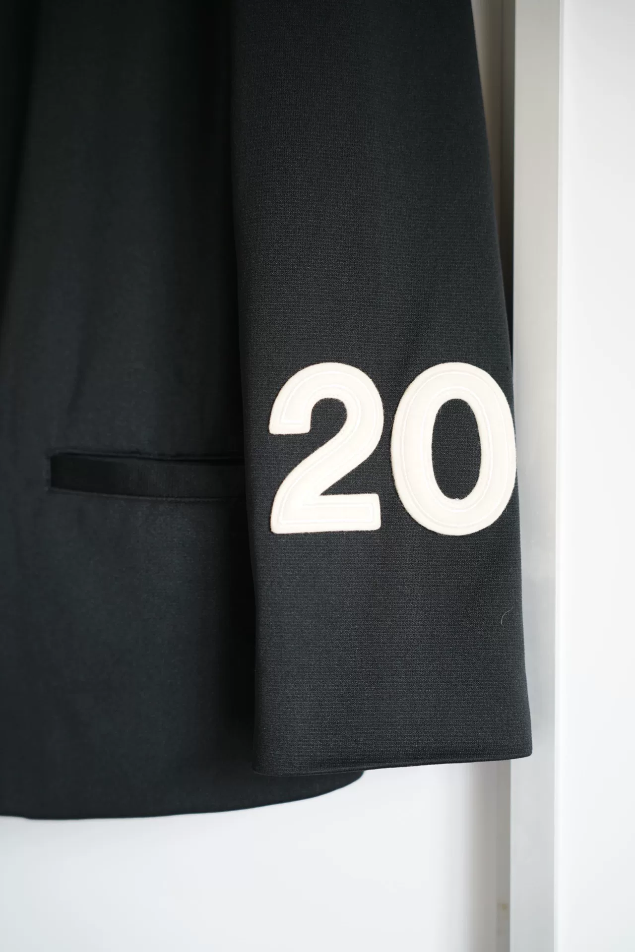 Yohji Yamamoto 03SS Digital Embroidery Blazer — back
