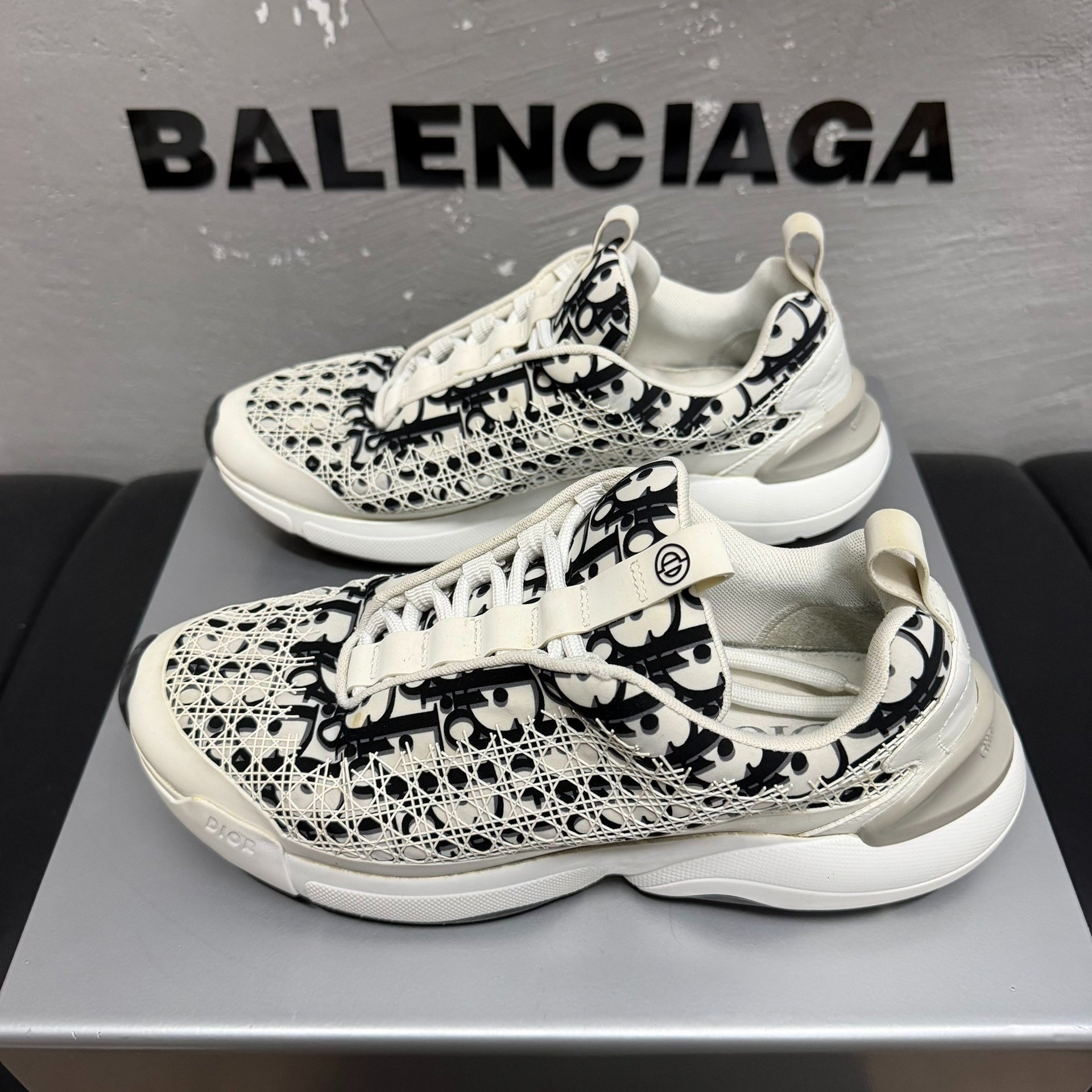 Dior B24 Black White Print Sneakers — detail