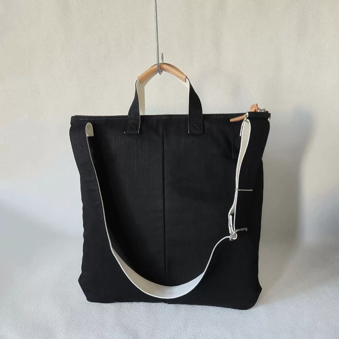 PORTER_NOIR 2WAY HELMET BAG — back