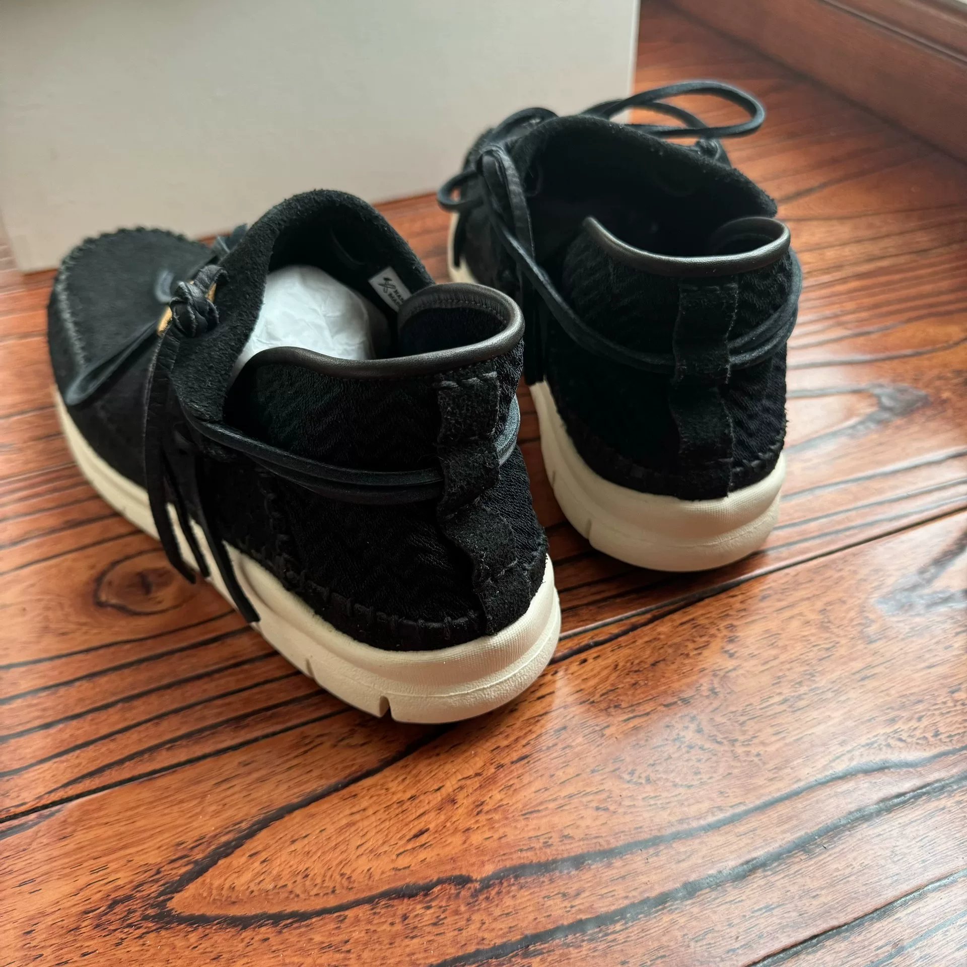 Visvim UTE MOC TRAINER FOLK — label