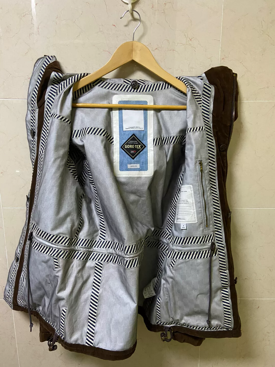 visvim hadrian 3L gore tex parka — detail
