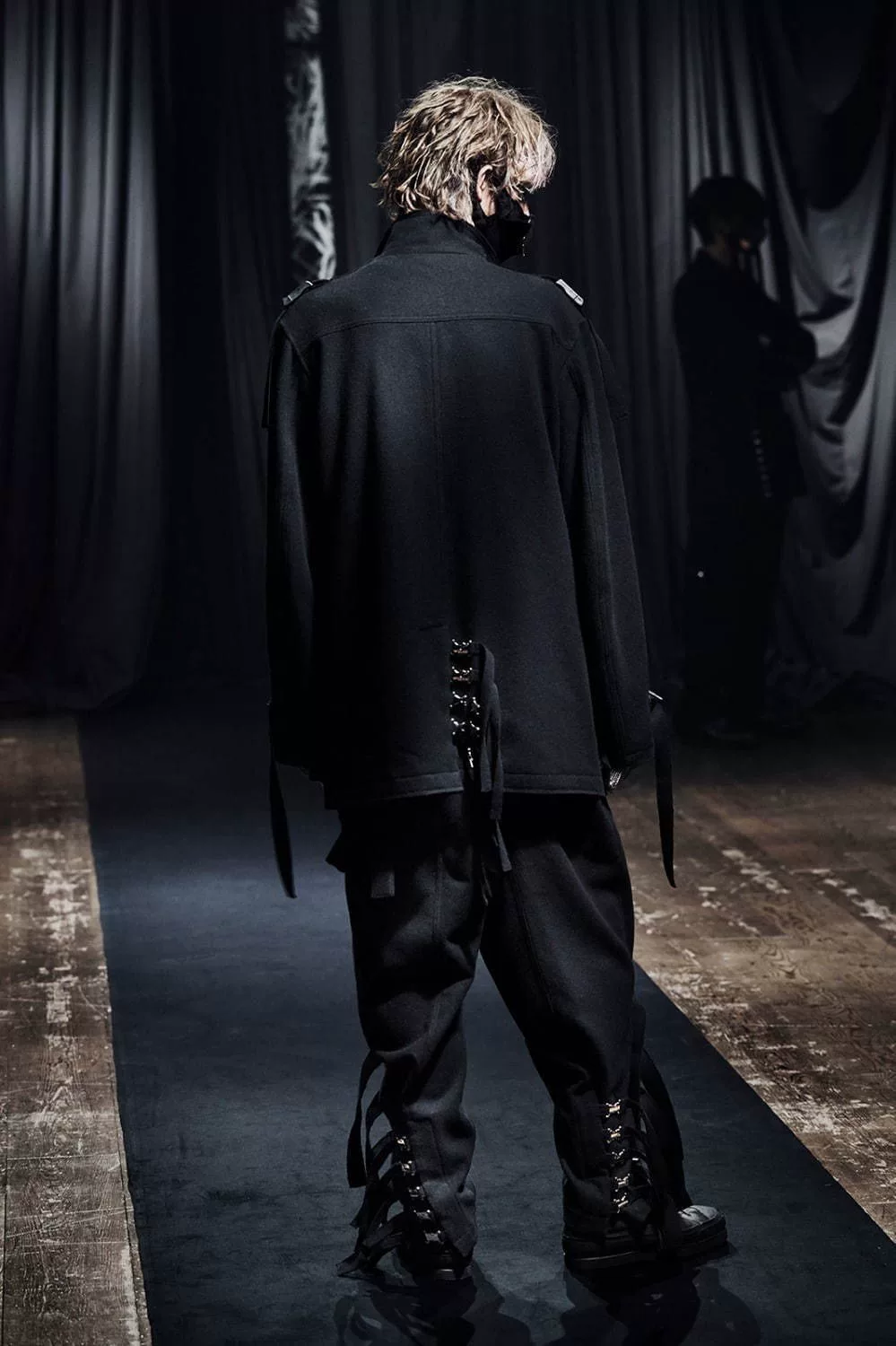 Yohji Yamamoto 21AW Asymmetric Jacket — back