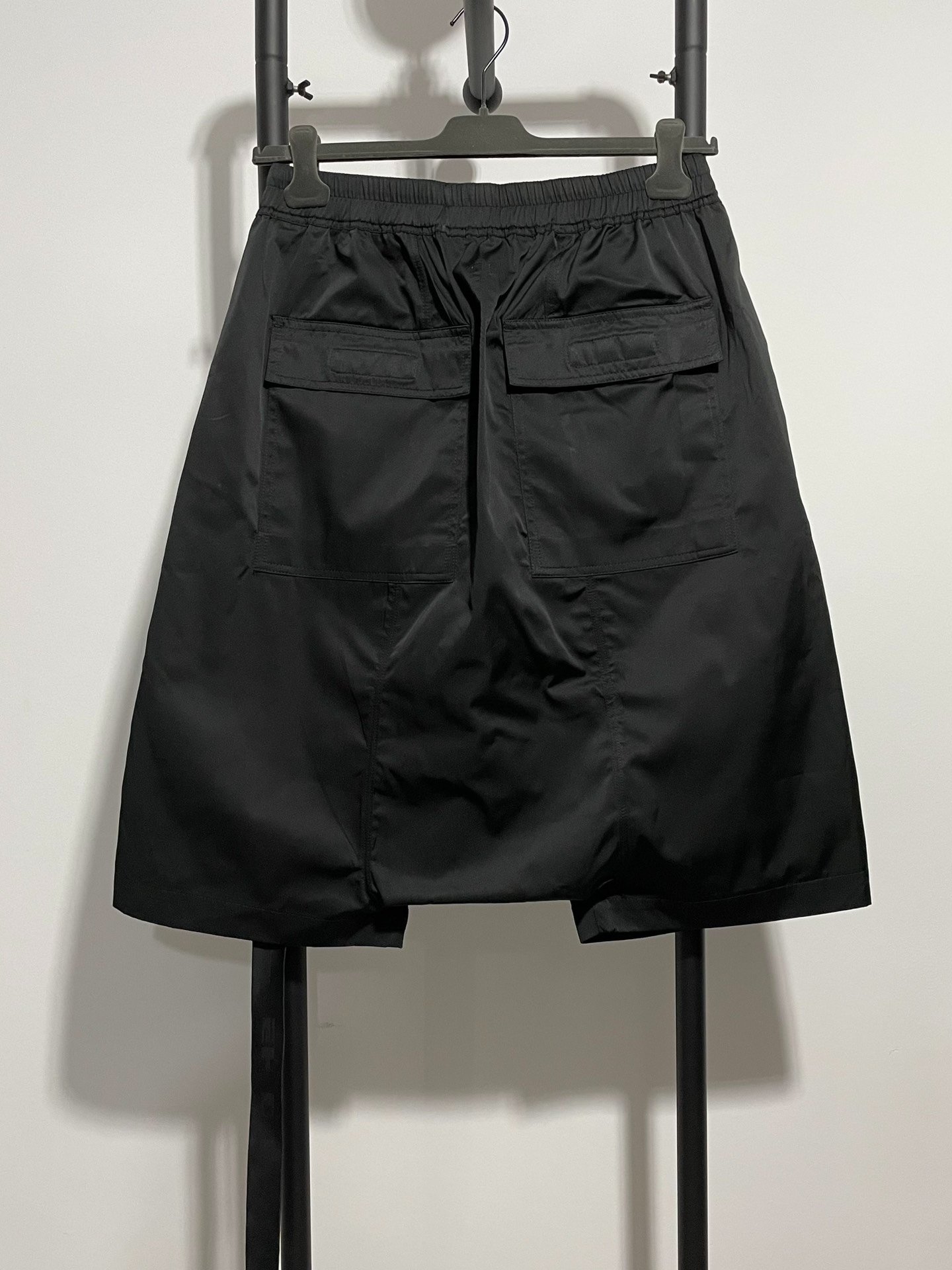 Rick Owens Black Capri Shorts — front