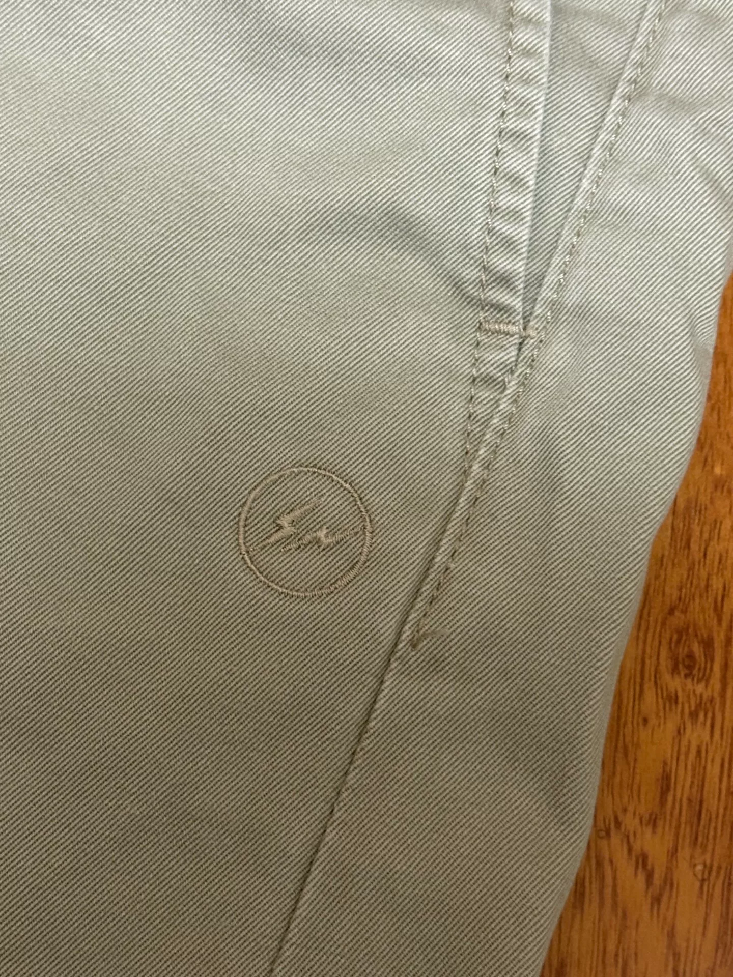 Levi's Fenom Small Lightning Shorts — label