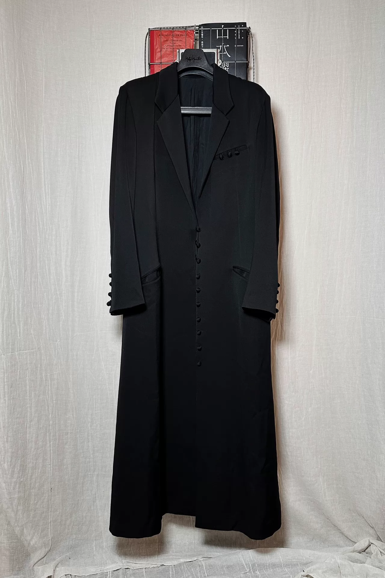 Yohji Yamamoto 18AW Monk Long Coat — detail