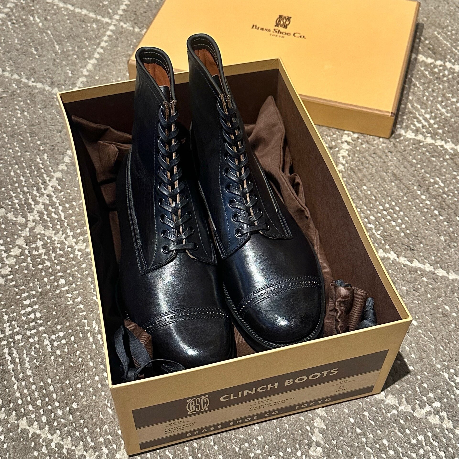 Clinch Conrad Tea Core Horsehide Soft Toe — front