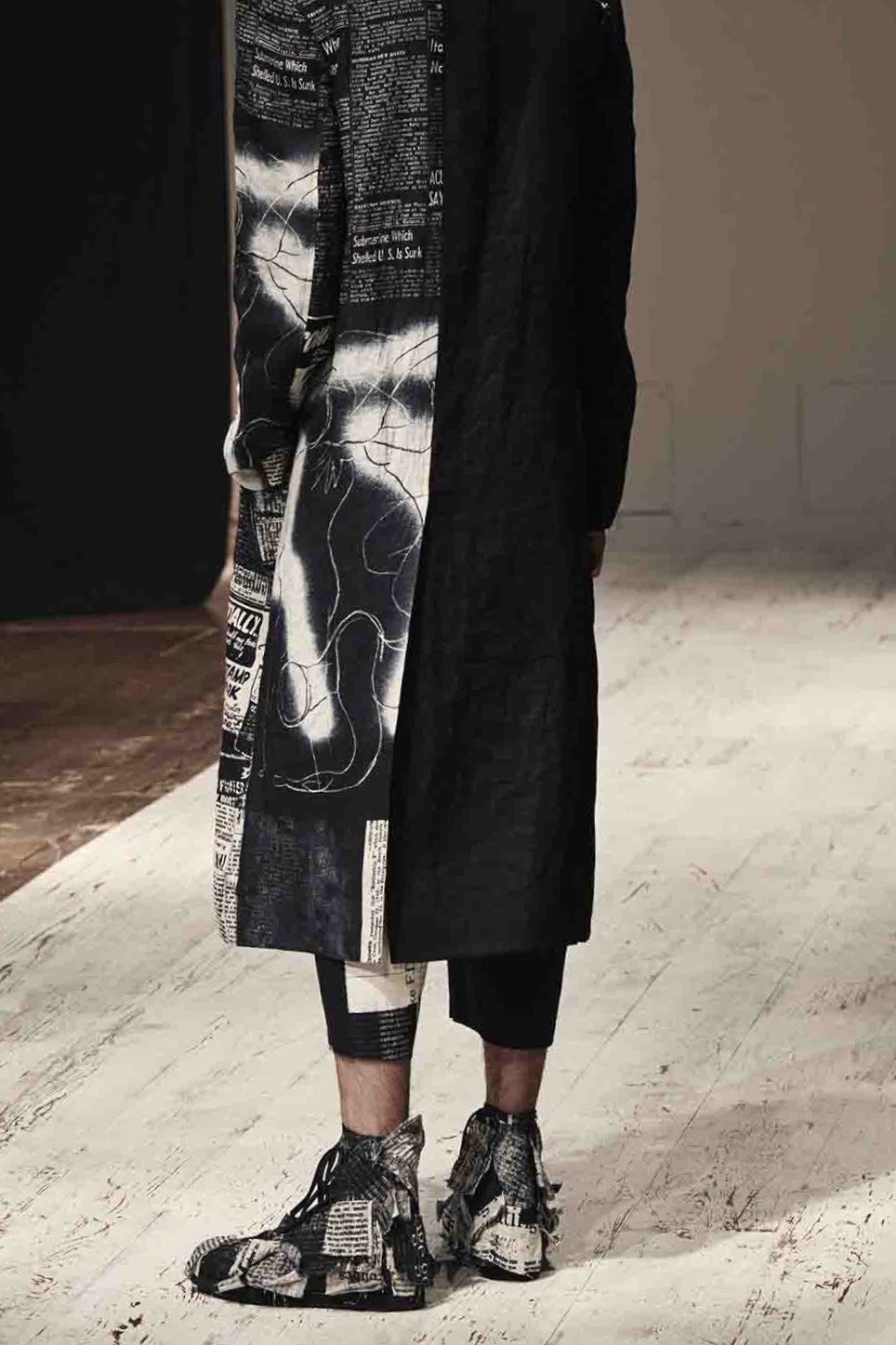 Yohji Yamamoto 22ss High-top Newspaper Sneakers — label