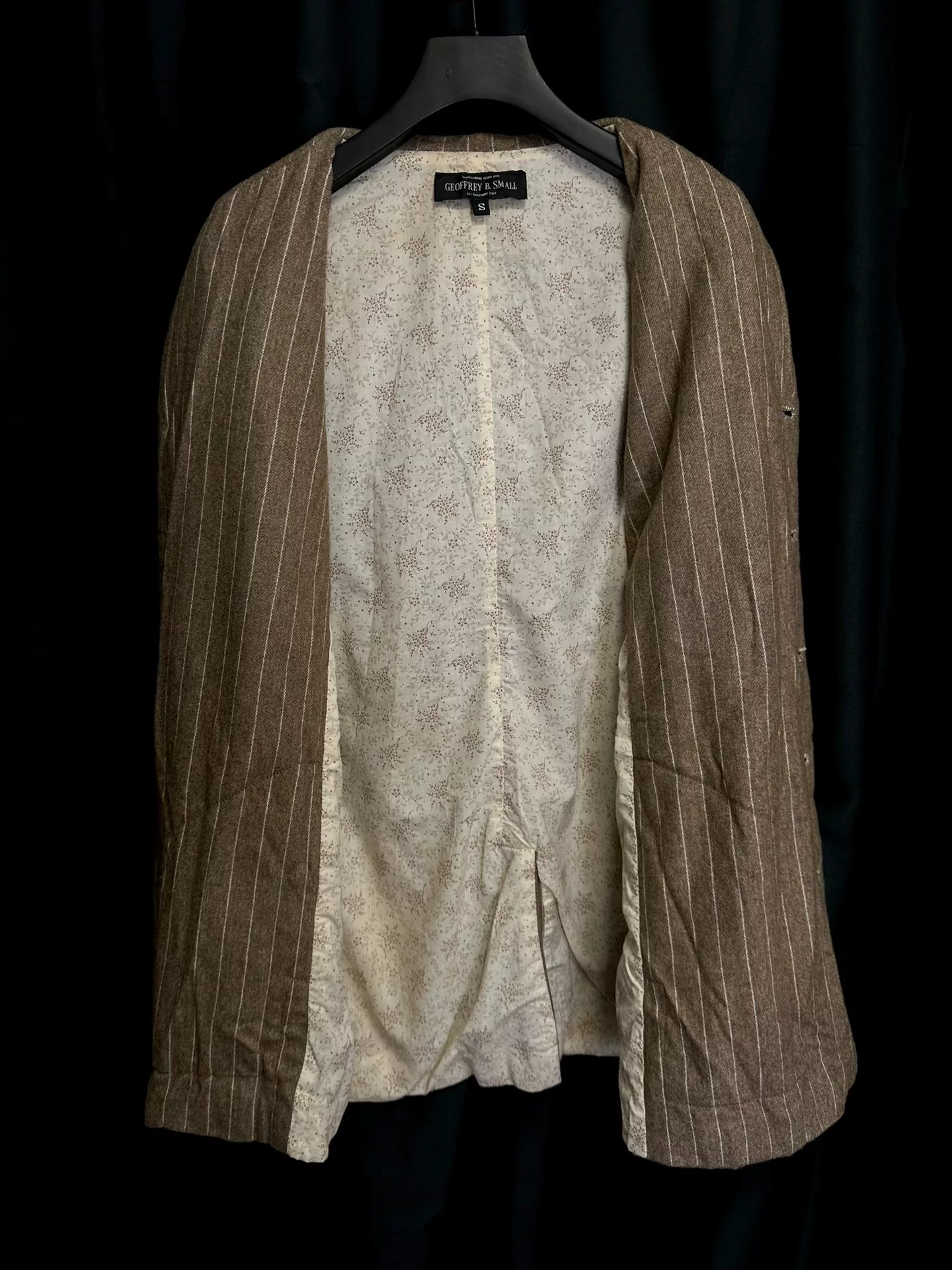 Geoffrey B SMALL Wool Vintage Print Coat — detail