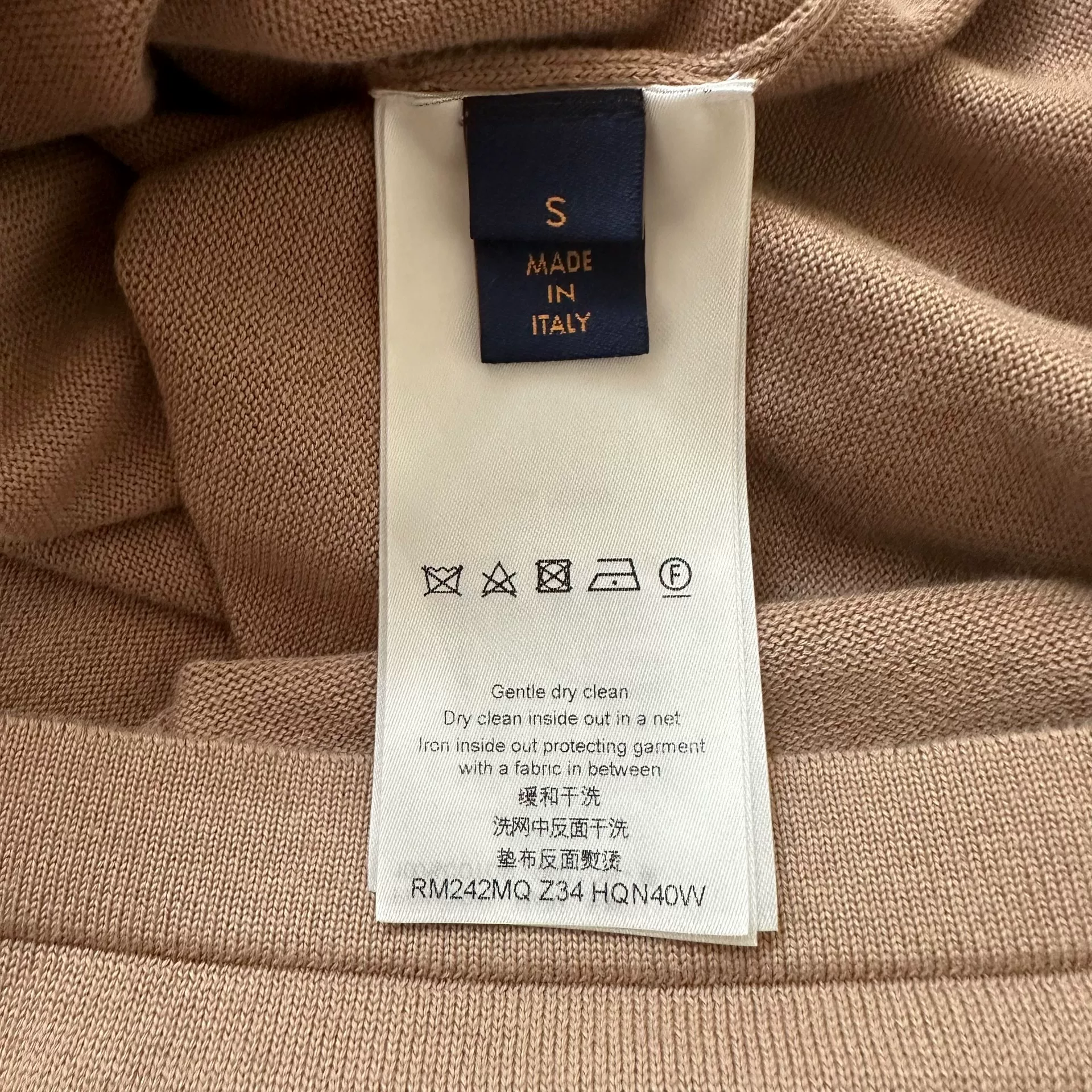 Louis Vuitton Embossed Logo Short-Sleeve T-Shirt — label