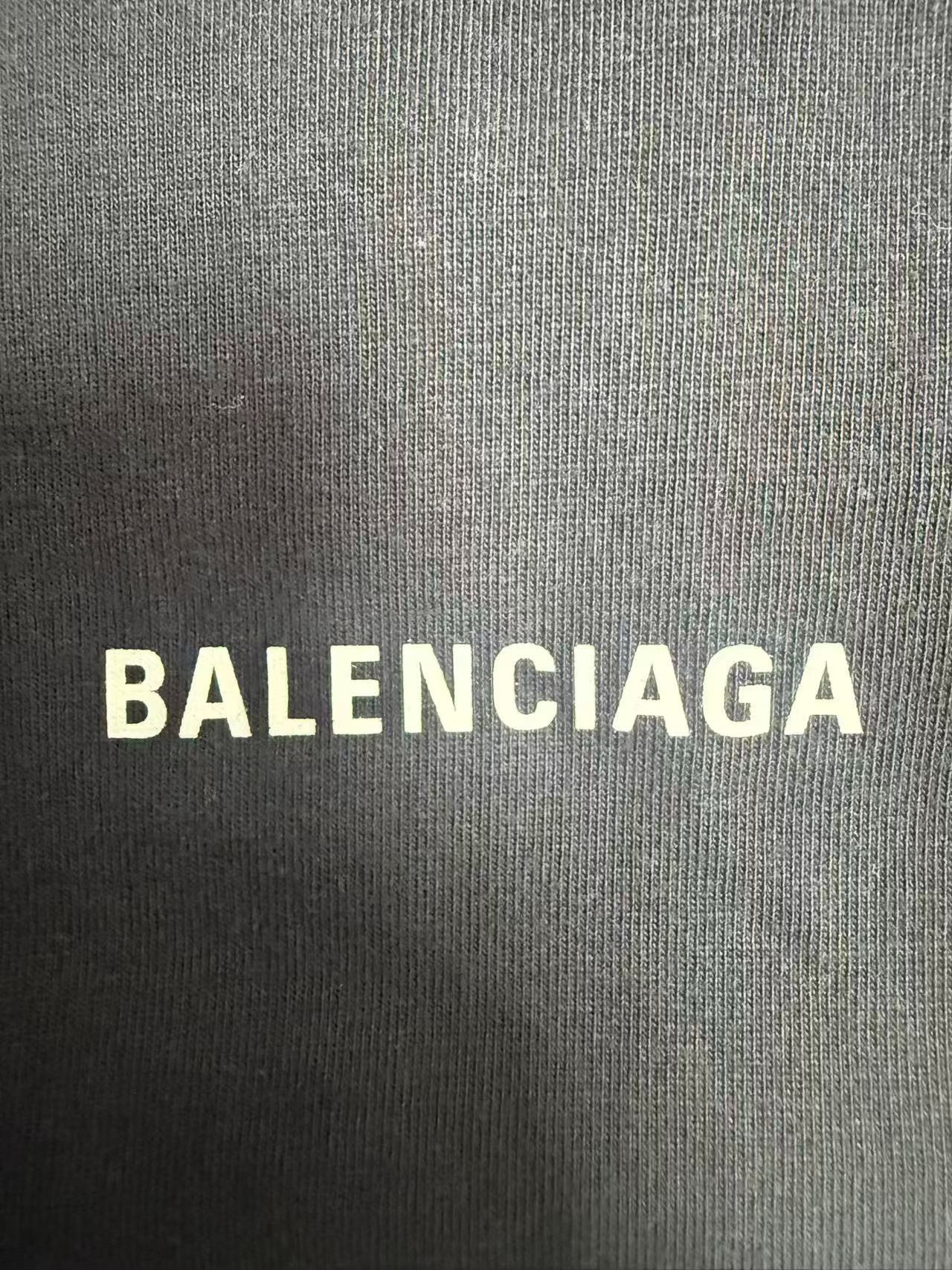 Balenciaga Logo Round Neck Short-Sleeve T-Shirt — detail