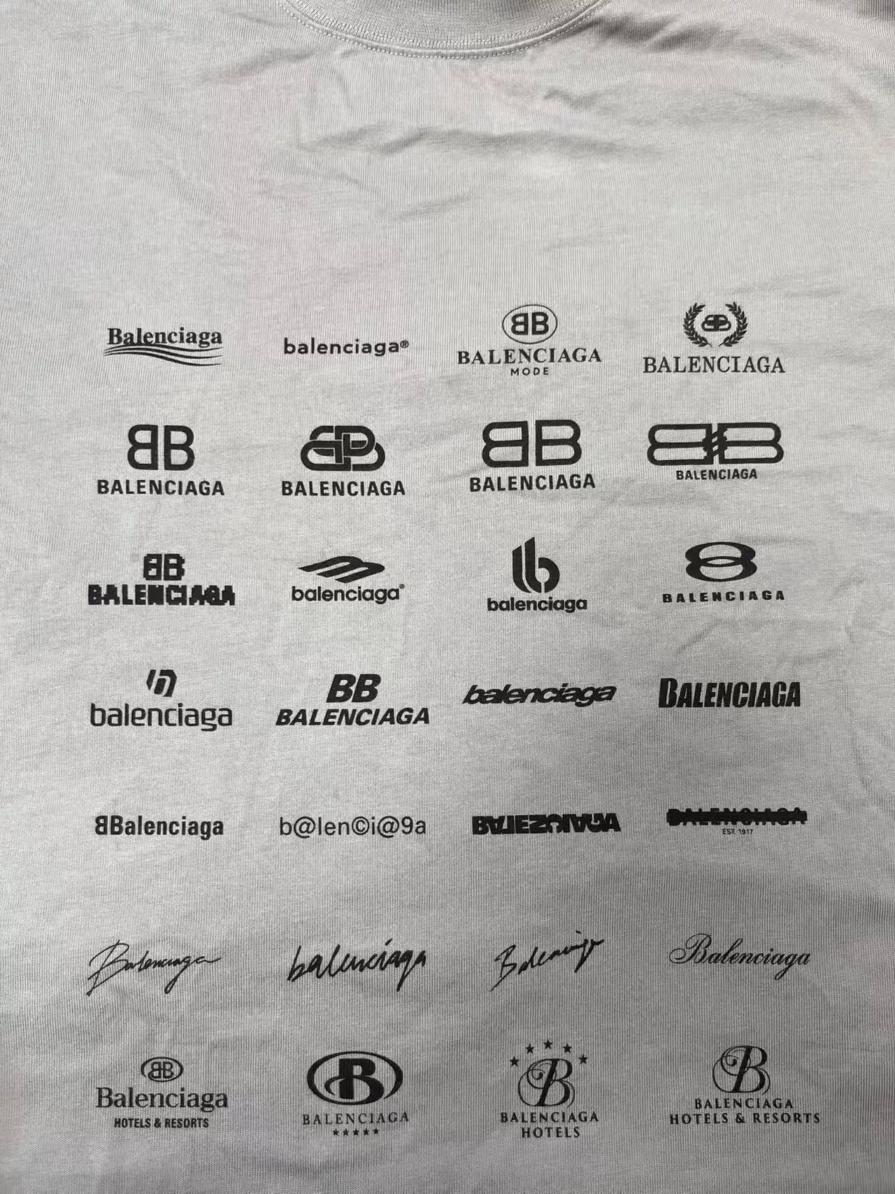 Balenciaga Logo Loose Crew Neck T-Shirt — detail
