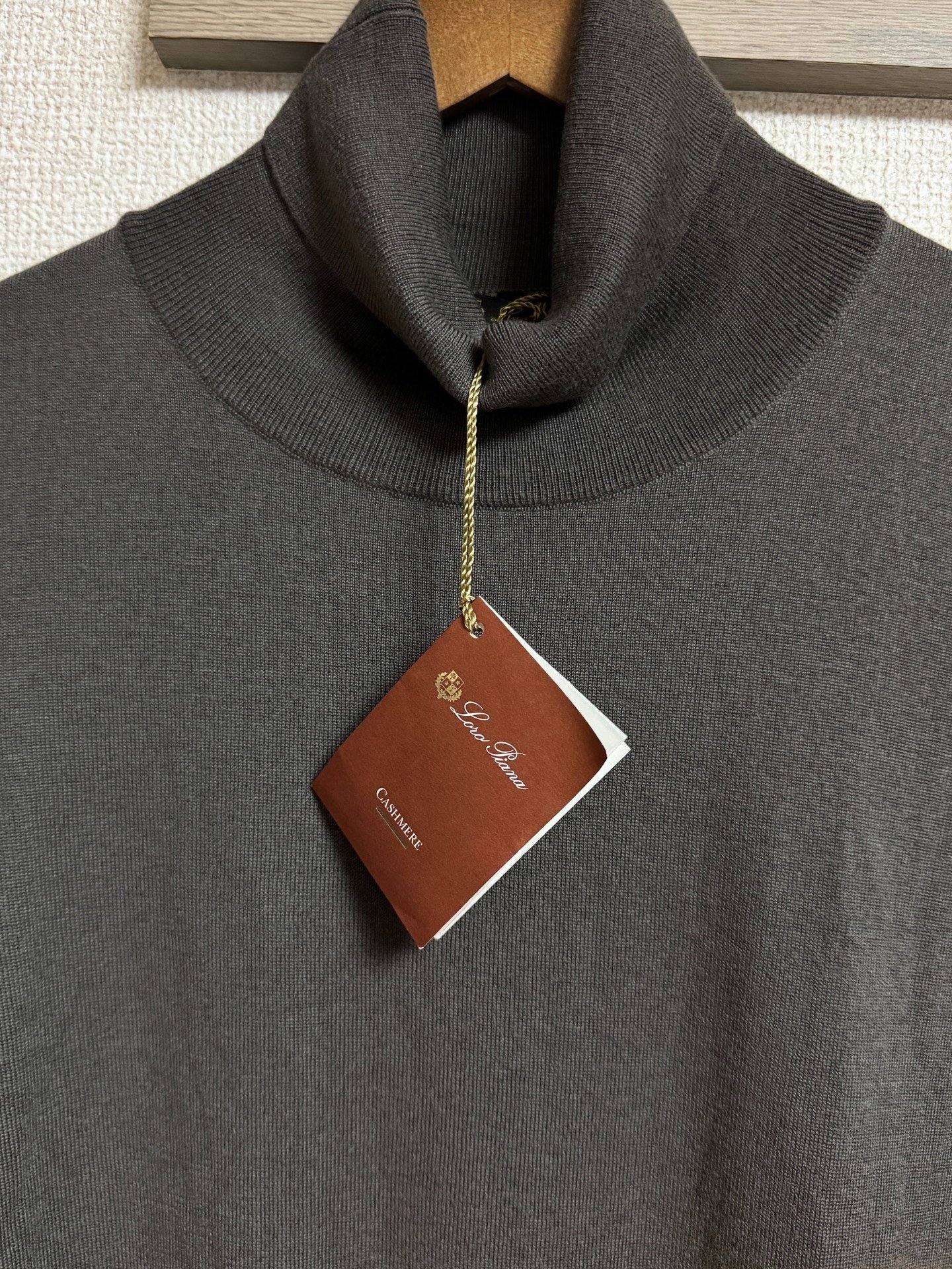 Loro Piana Brown-Gray Cashmere Turtleneck — detail
