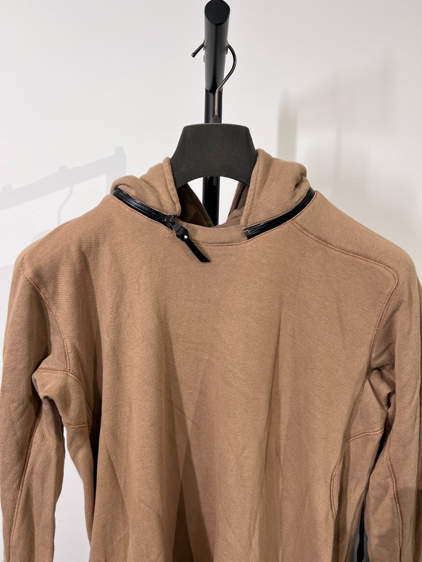 Boris Bidjan Saberi 11by bbs H1F Hoodie — detail