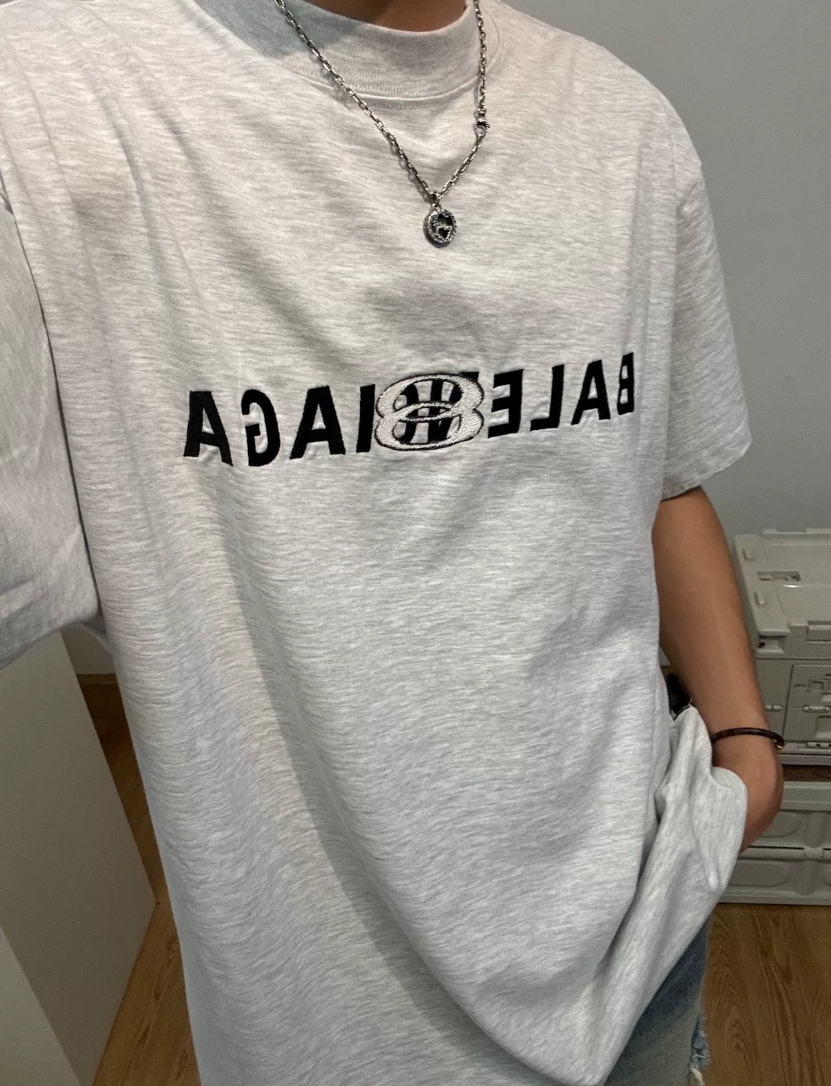 Balenciaga 24SS Mirrored Logo Double Ring T-Shirt — front