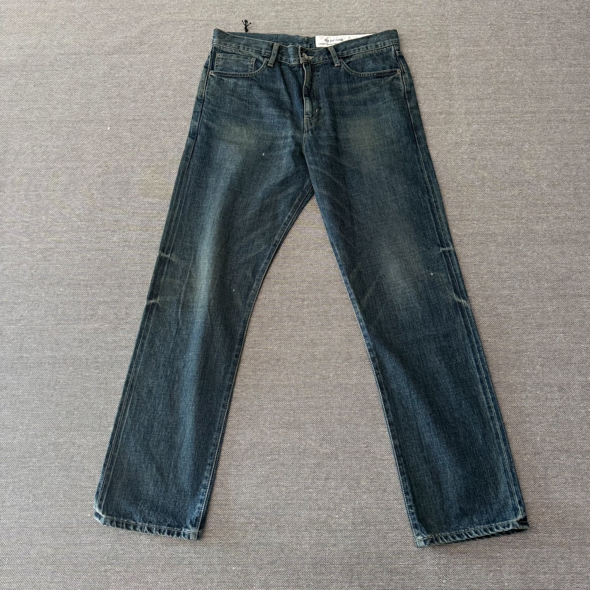 Neighborhood 25AW Basic Washed Jeans — front