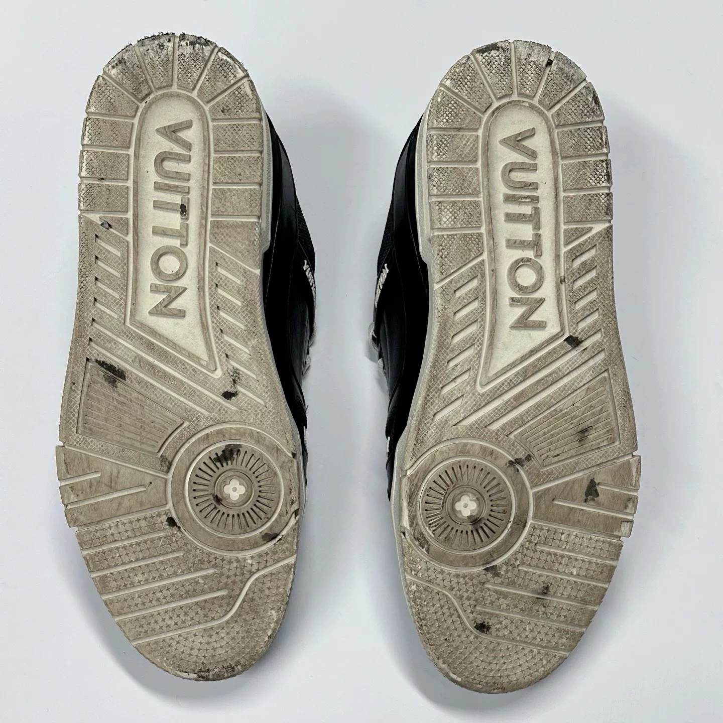 Louis Vuitton LV Trainer Low-Top Sneakers — detail