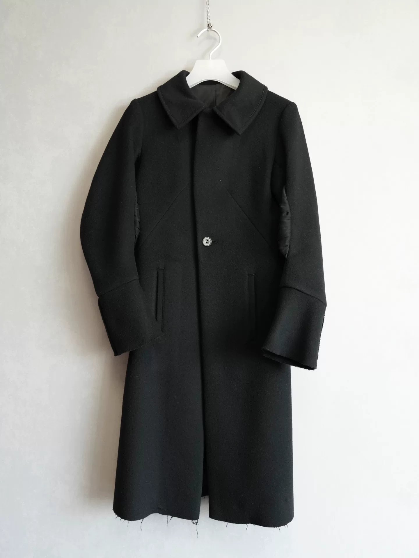 Yohji Yamamoto 95AW Runway Raw Edge Coat — detail