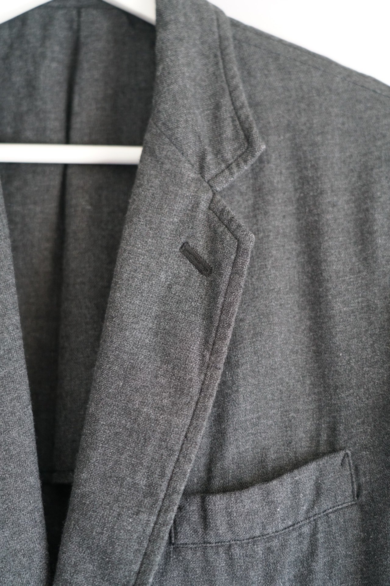 Yohji Yamamoto 12AW Asymmetric Gray Blazer — detail