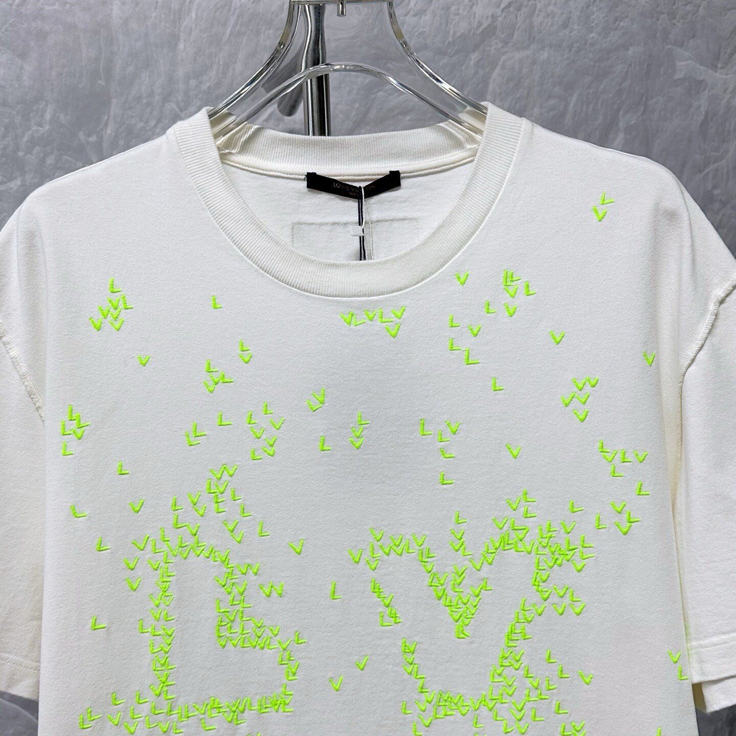 Louis Vuitton LV Airplane Logo T-Shirt — front