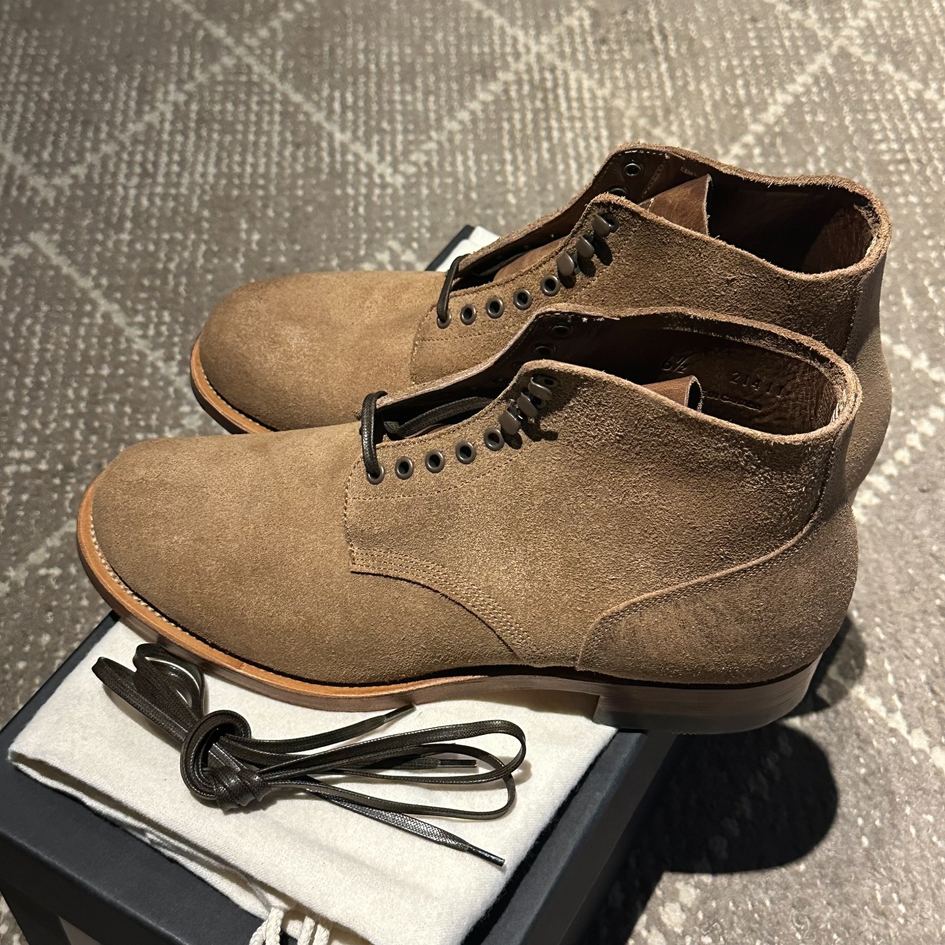Der Sammler Solo x Viberg N-1 Boots — back