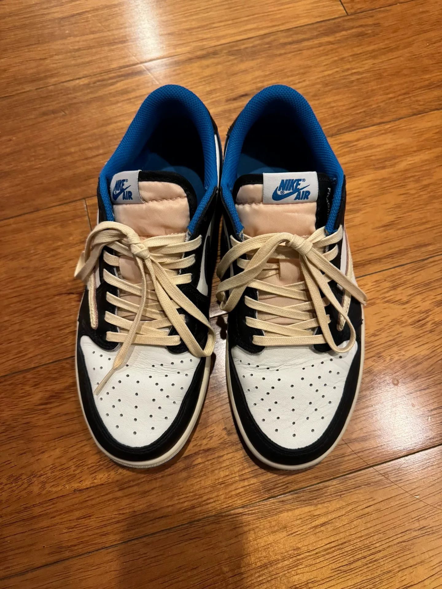 Air Jordan 1 Low Travis Scott Fragment