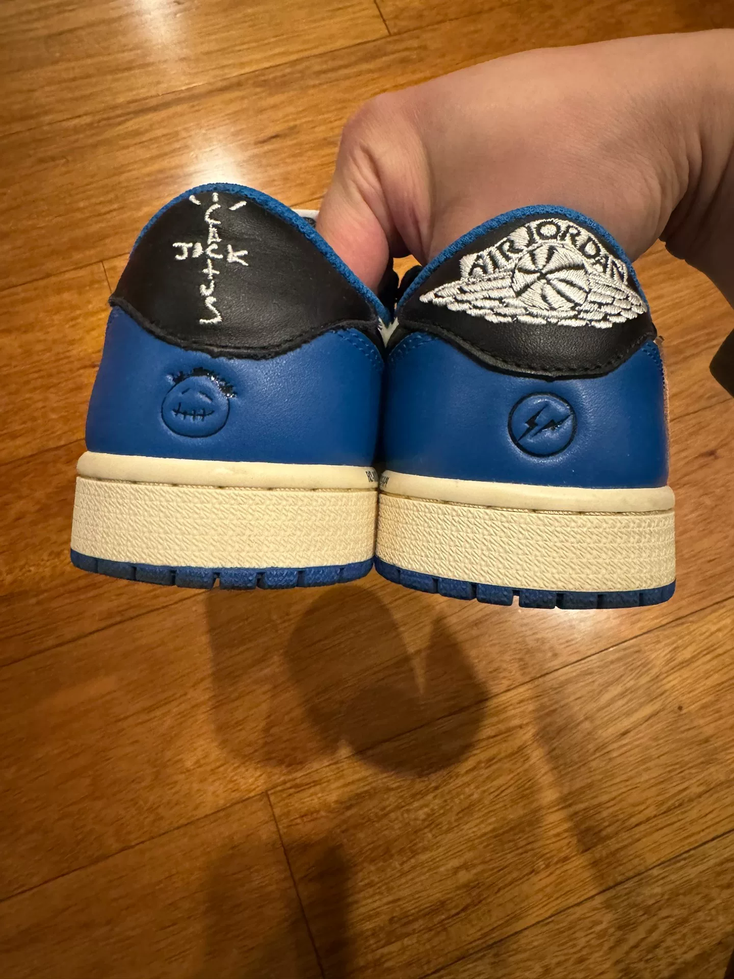 Air Jordan 1 Low Travis Scott Fragment — back