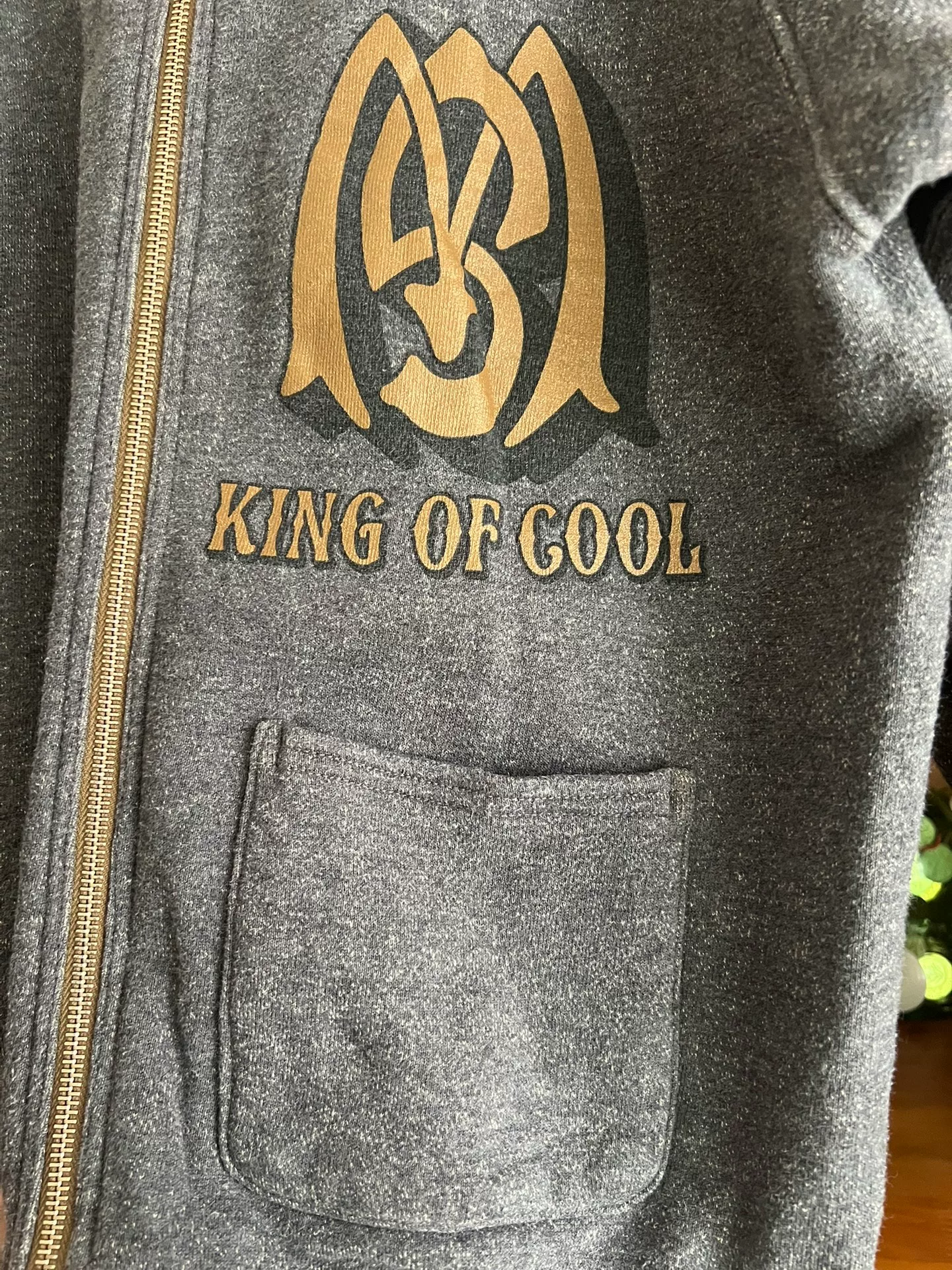 Toys McCoy Vintage Gold Print Fleece Zip Cardigan — label