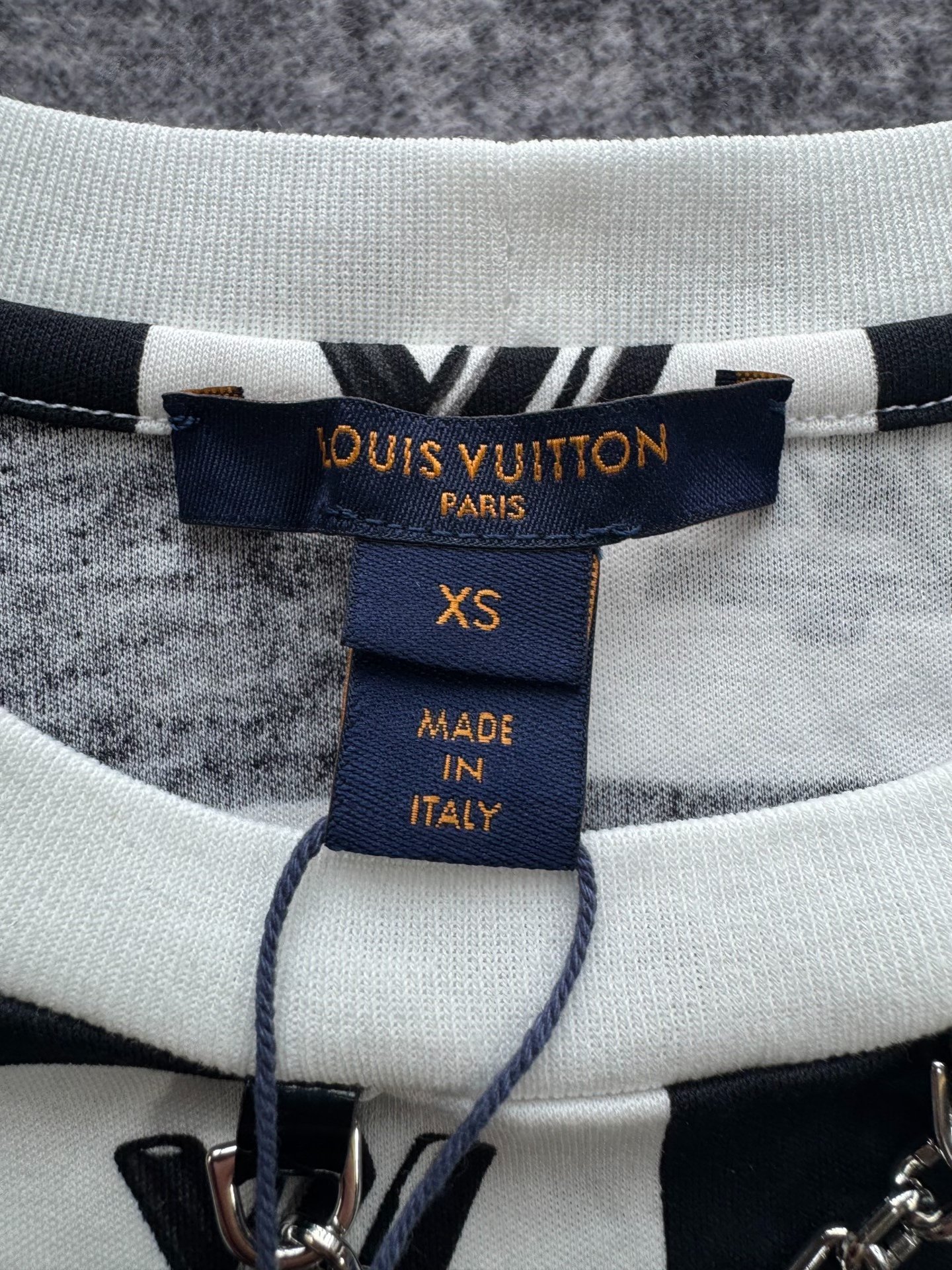Louis Vuitton Black White Checkerboard Short-Sleeve T-Shirt — detail