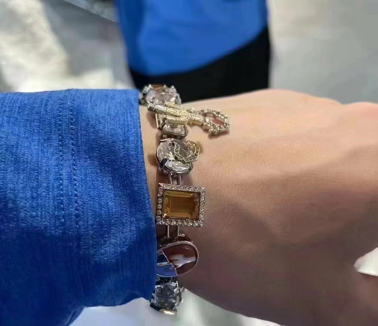 Dior x Travis Scott Collaboration Bracelet — label