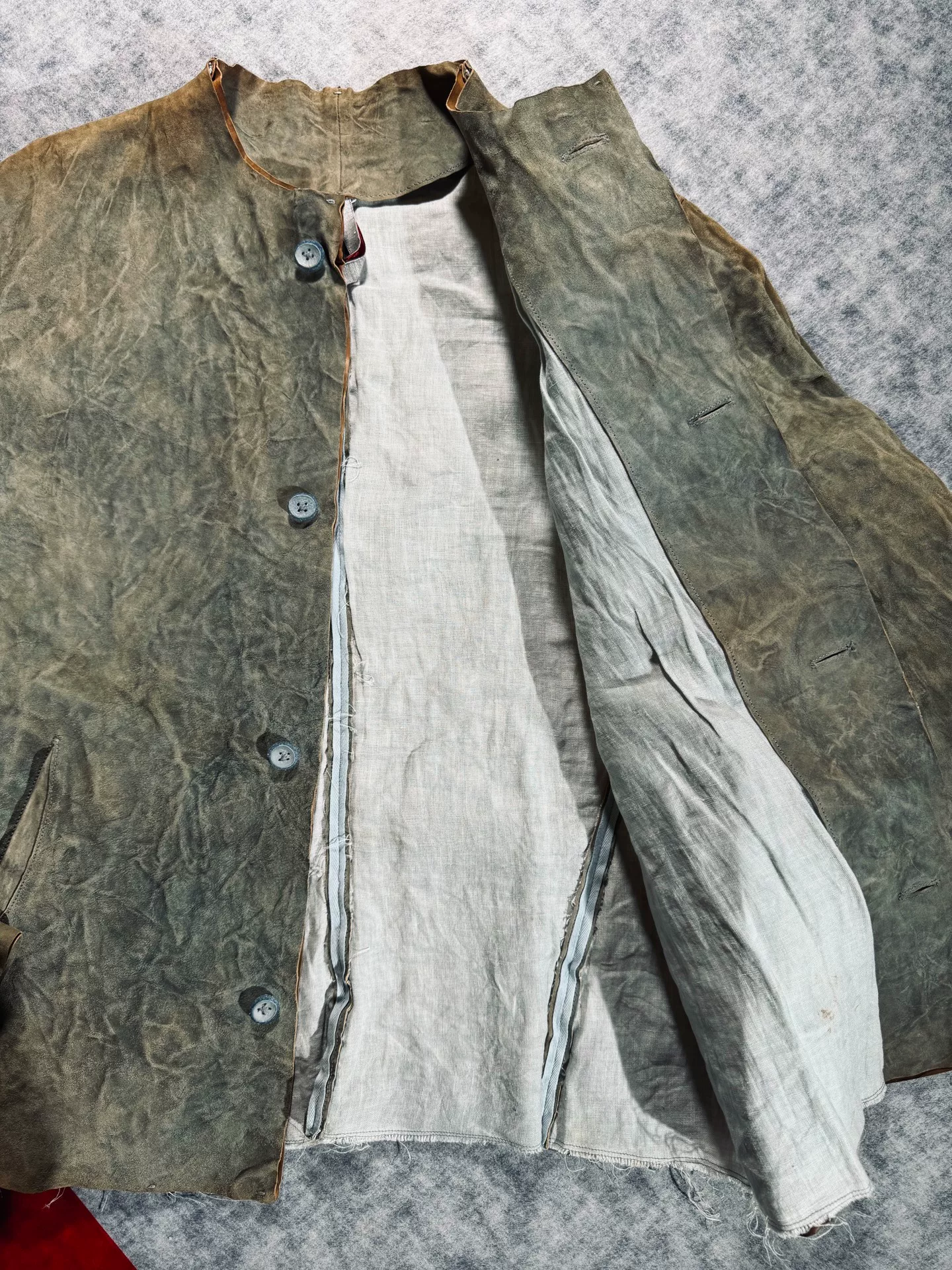 Maurizio Amadei Distressed Leather Jacket — detail