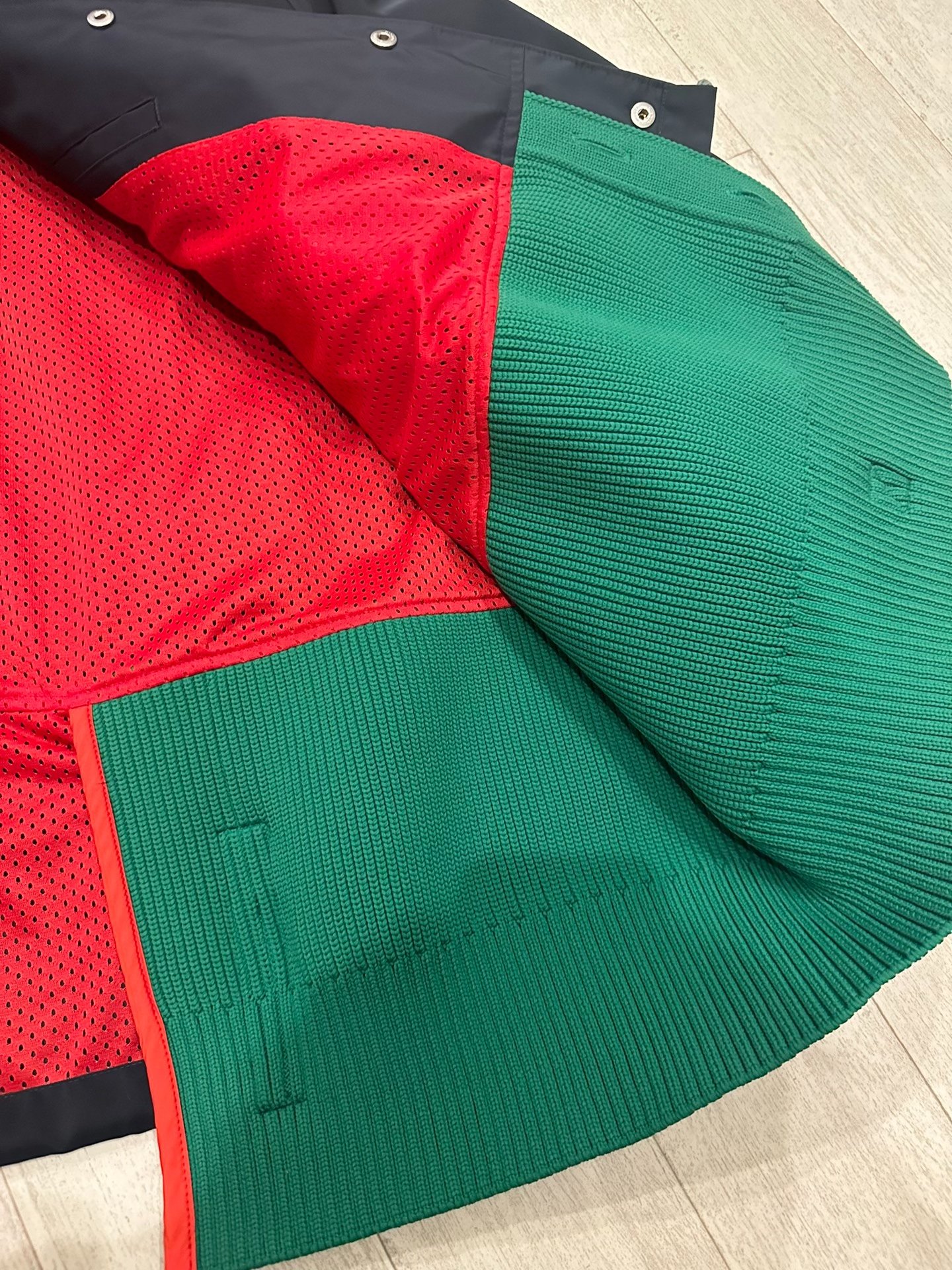 Kolor 21AW Asymmetric Panel Jacket — label