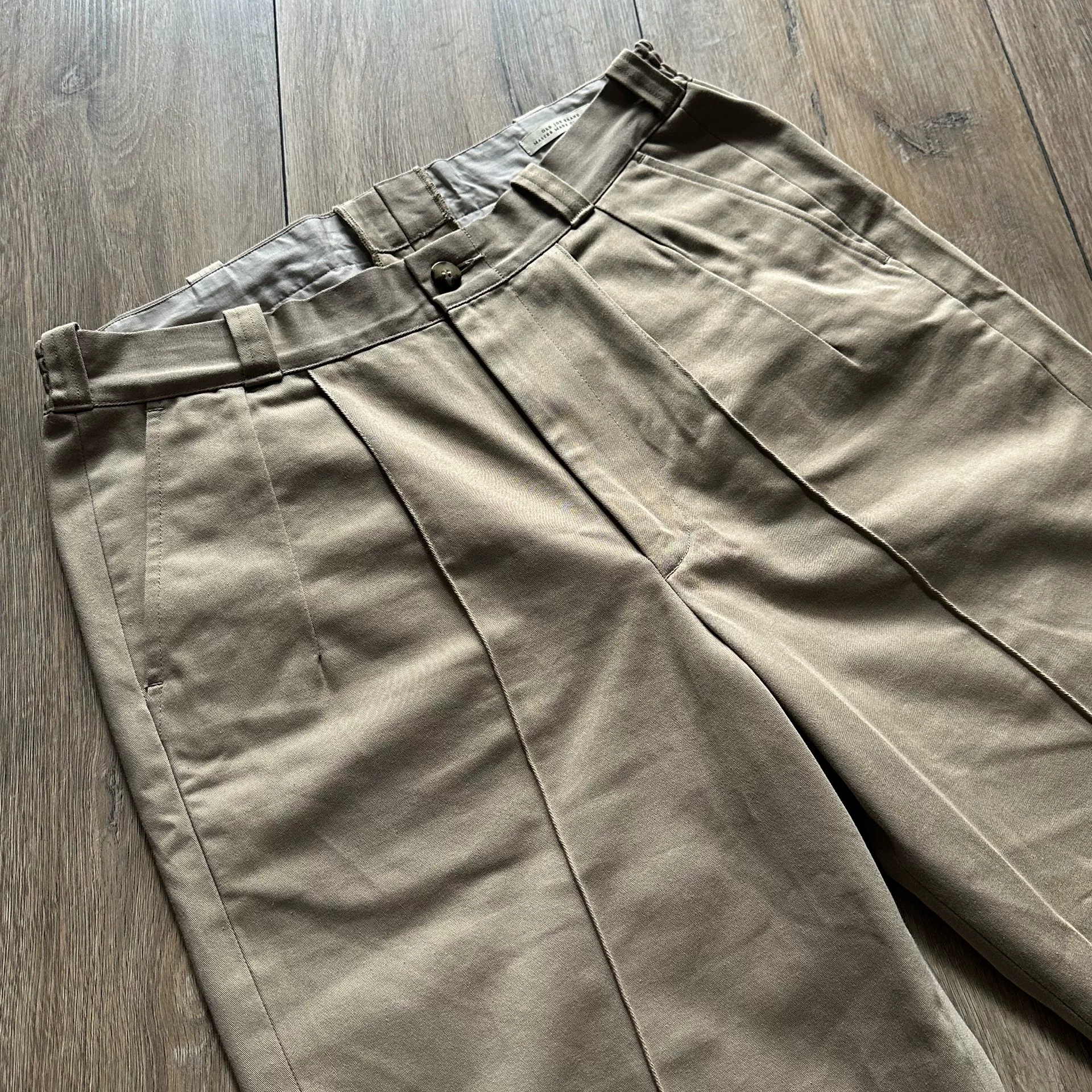 OLD JOE Khaki Pants — detail