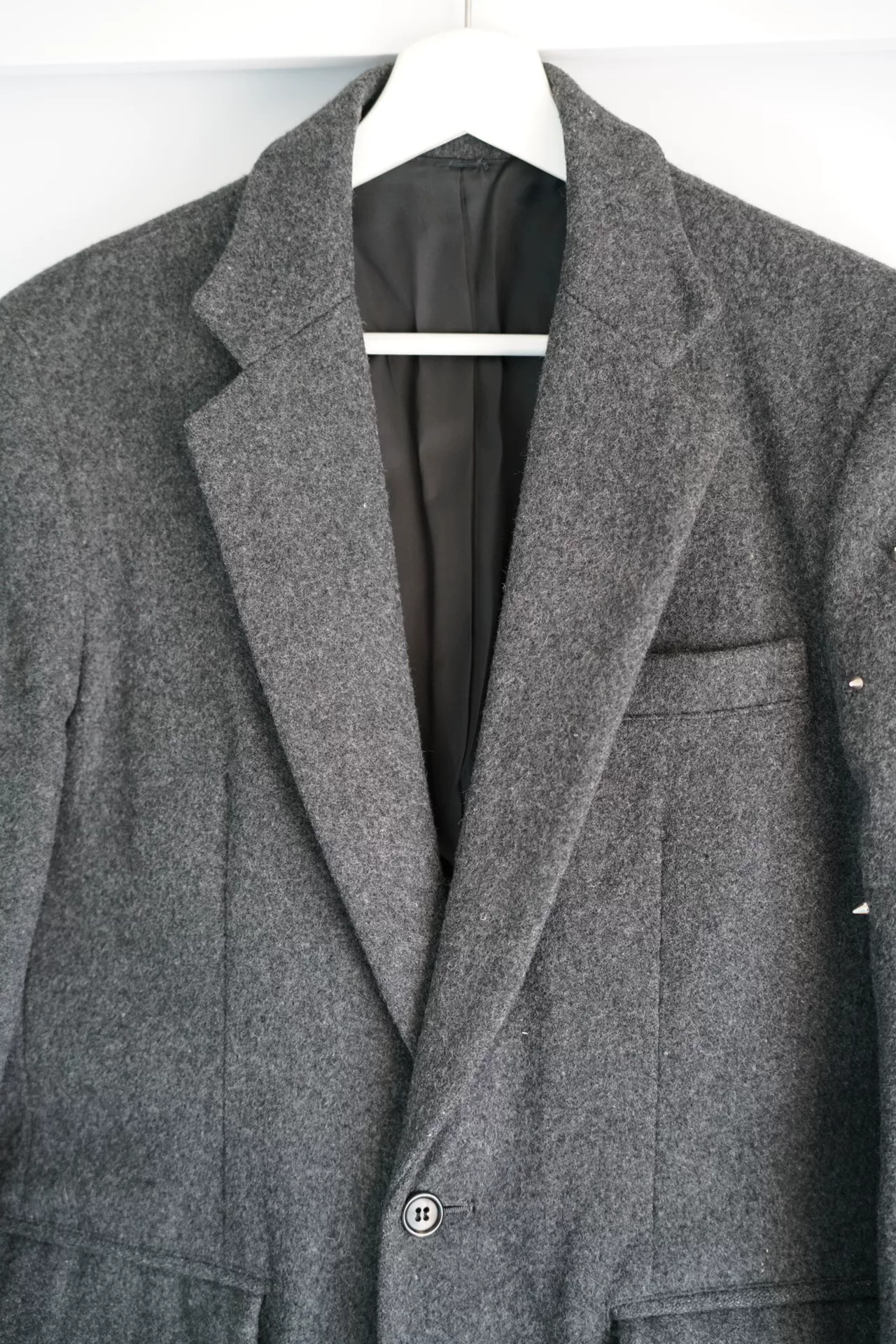 Sulvam 15AW Rivet Sleeve Wool Coat — detail