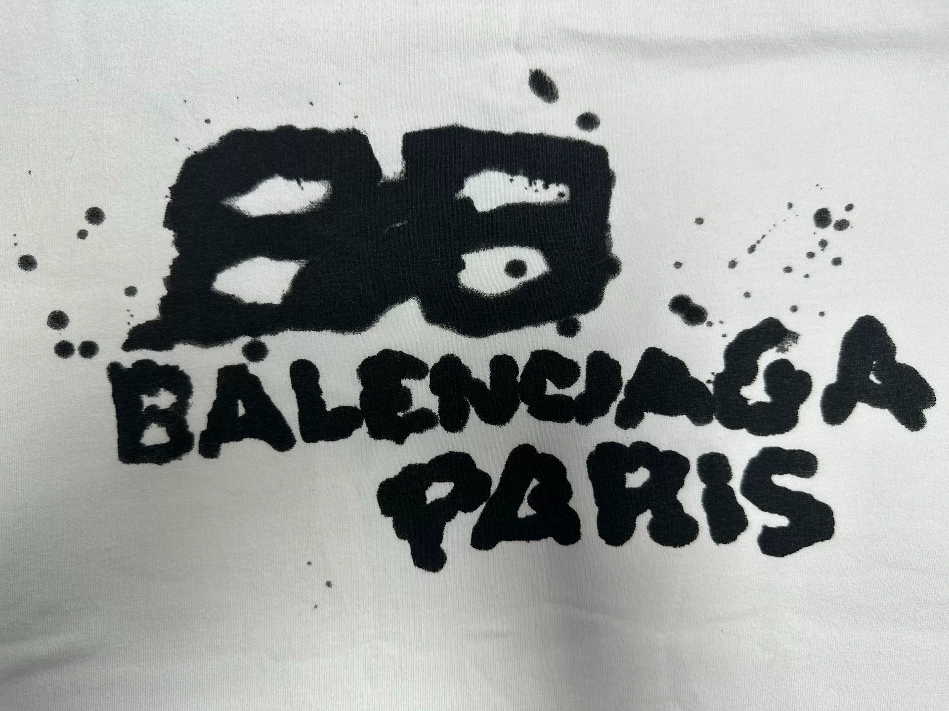 Balenciaga Paris Letter Print Round Neck T-shirt — detail