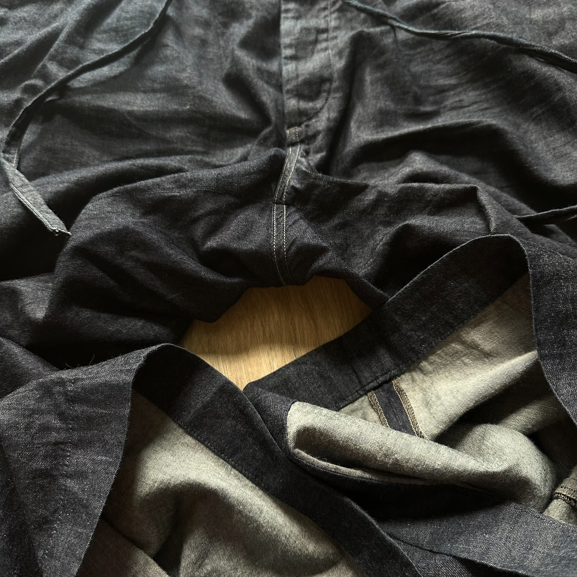 OLD JOE Cotton-Linen Wide-Leg Pants — label