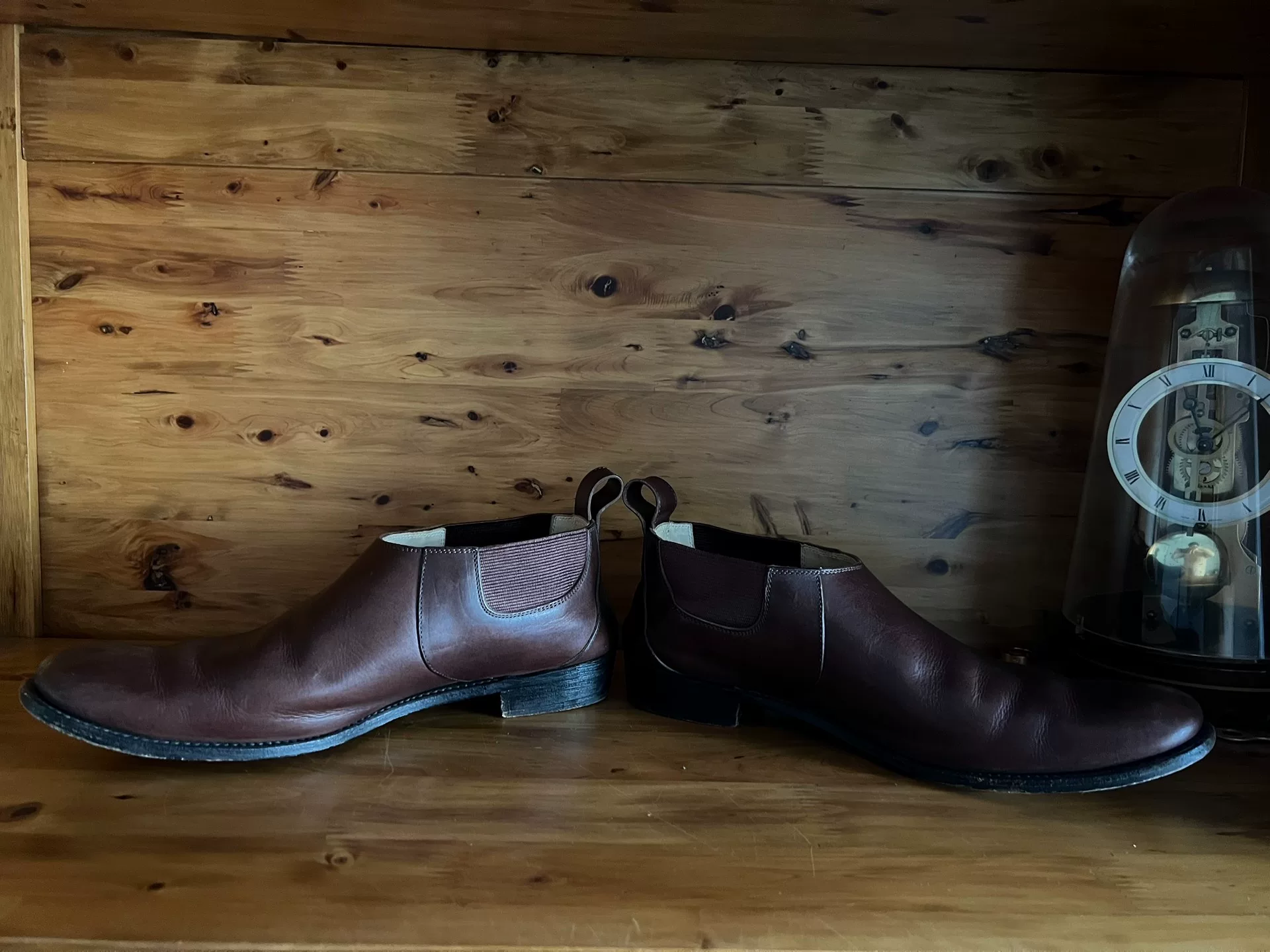 arts&science Handcrafted Brown Chelsea Boots — label