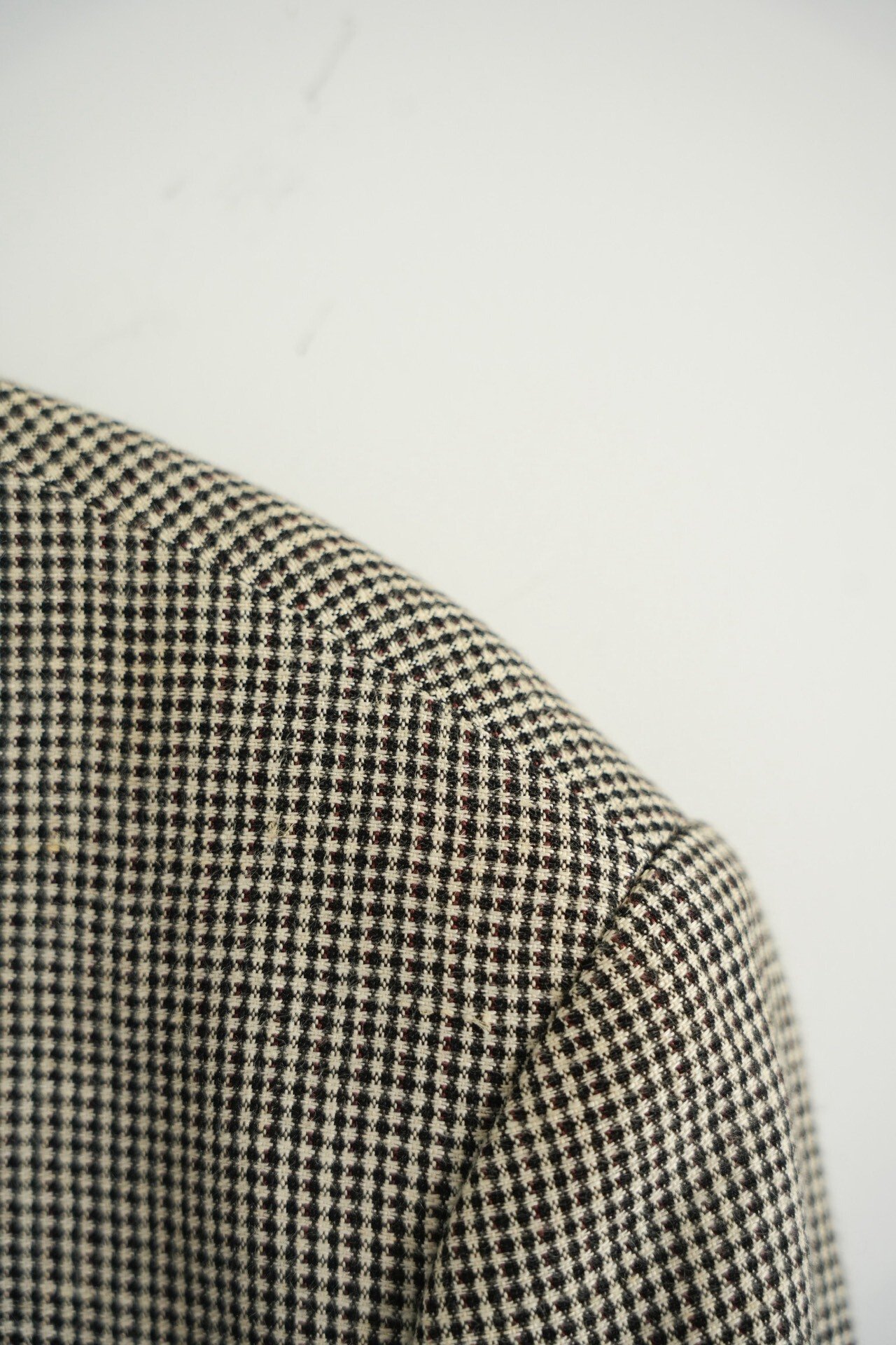 Yohji Yamamoto 90s Houndstooth Blazer — back