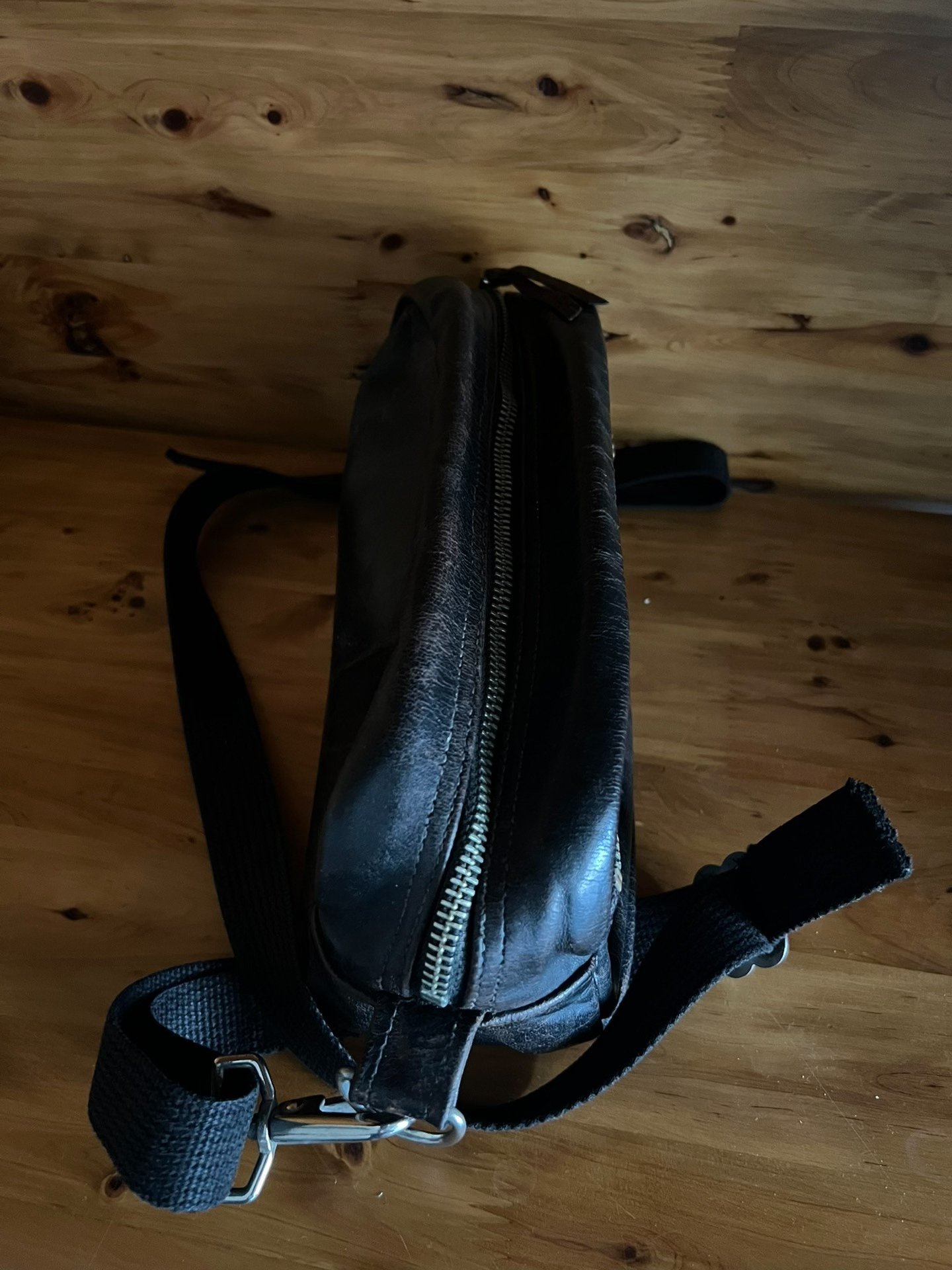 Rainbow Country Black Horse Leather Crossbody Bag — detail