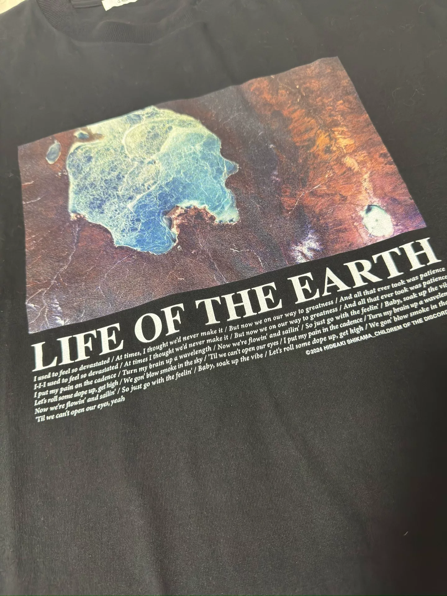 Children of Discordance Vintage Print T-shirt — label