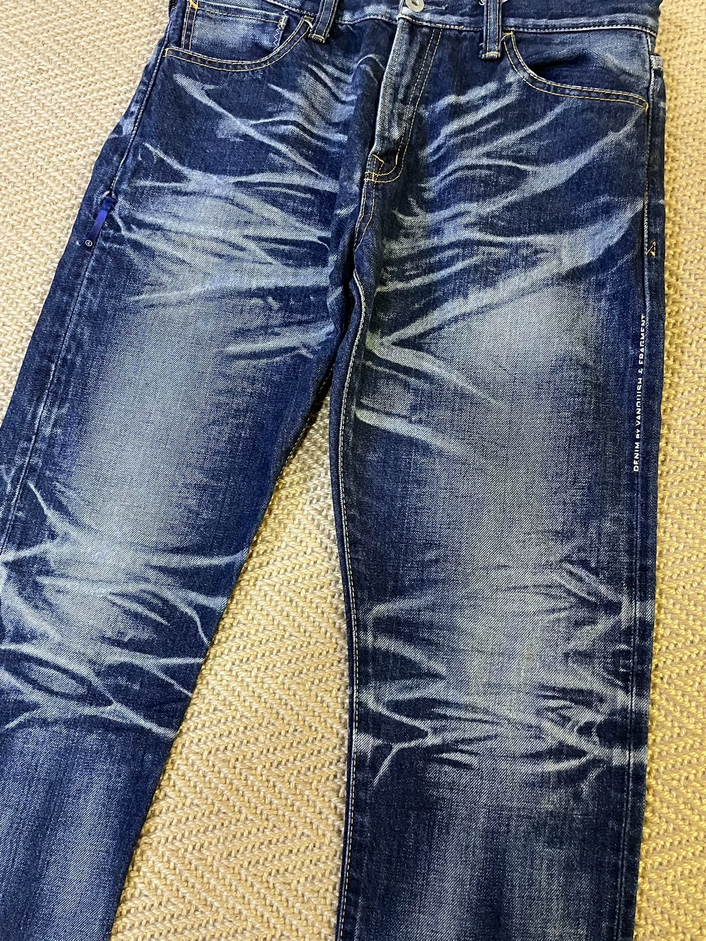 Denim by Vanquish & Fragment Cropped Jeans — detail