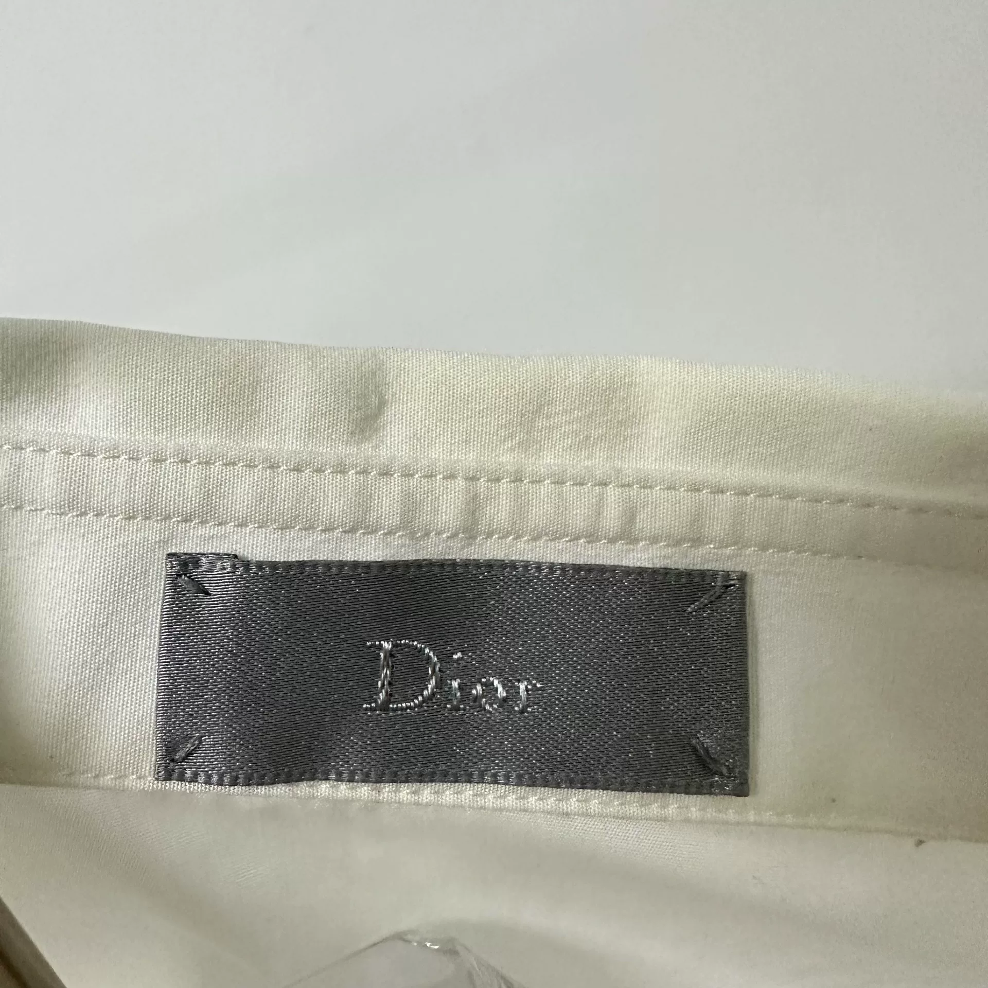 Dior White Camellia Embroidery Shirt — label