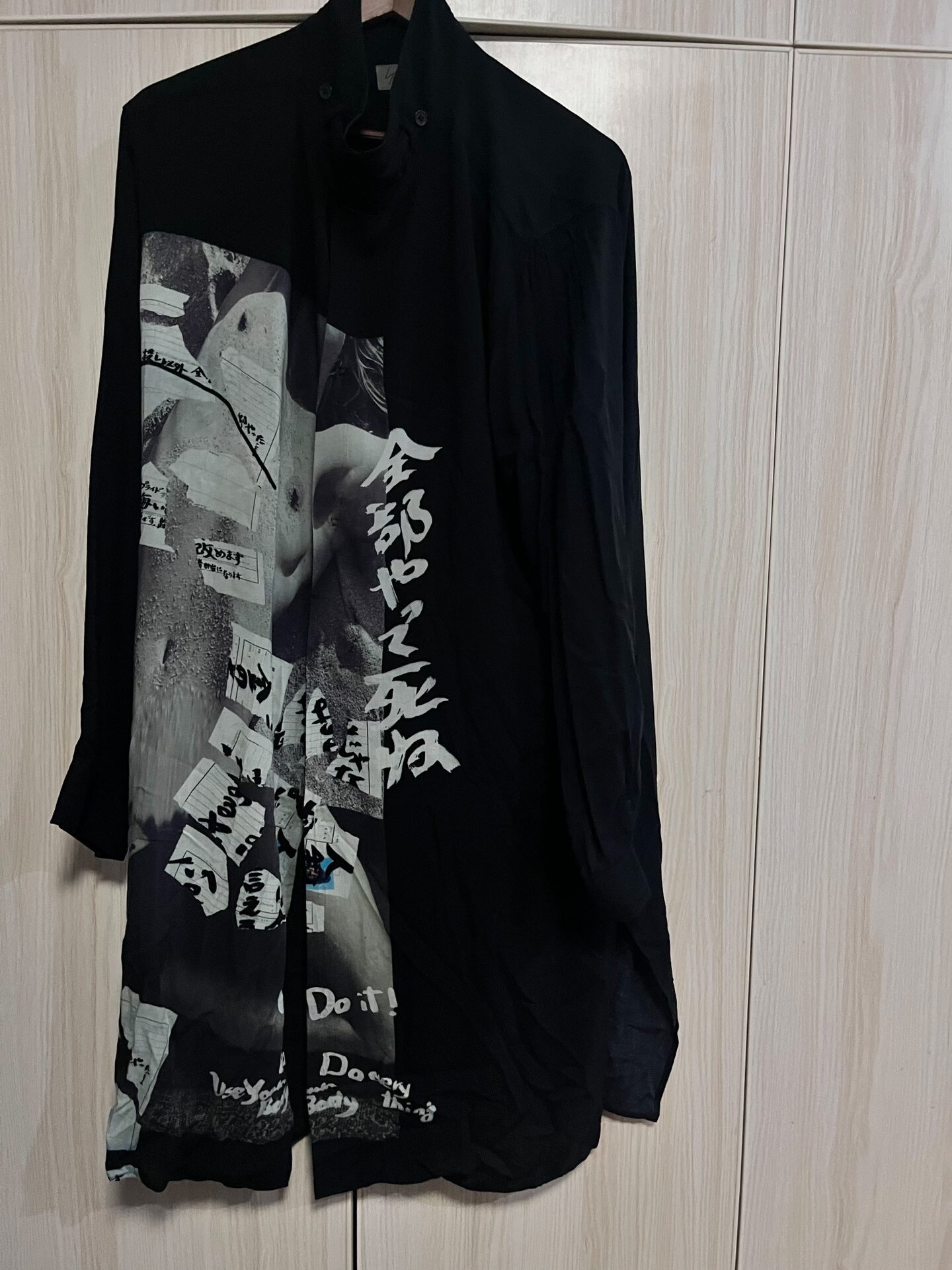 Yohji Yamamoto Women Portrait Graphic Shirt