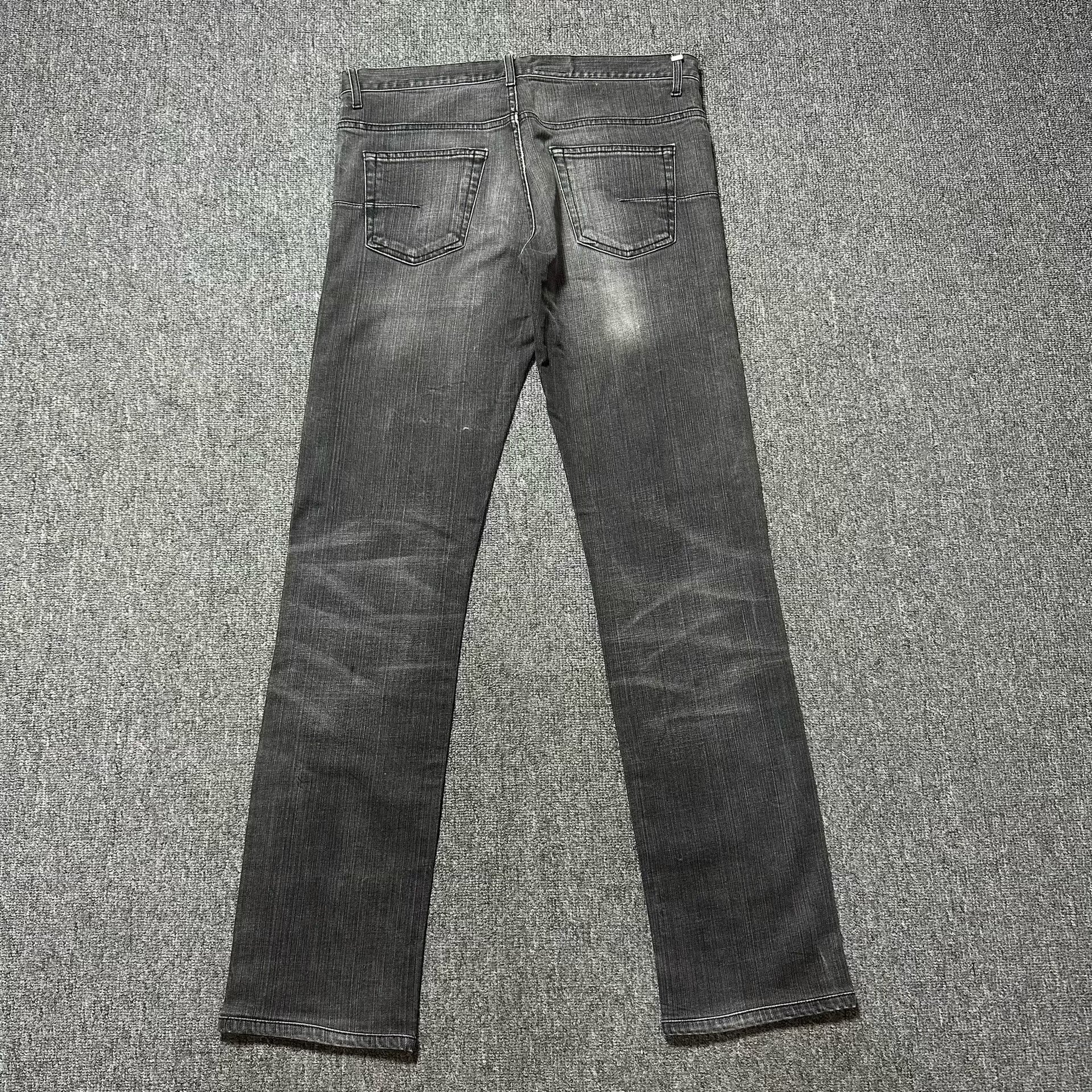 Dior Homme Washed Distressed Gray Jeans — detail