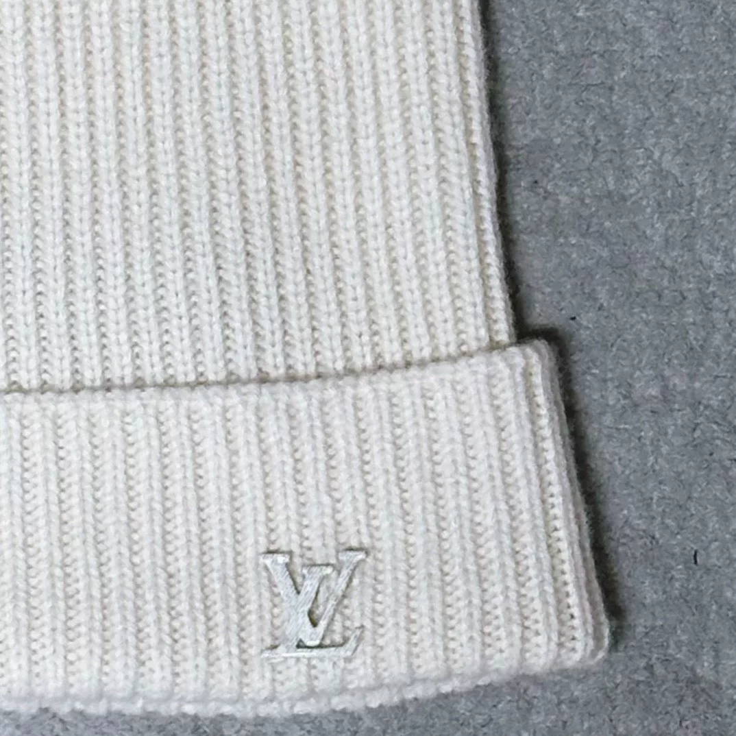 Louis Vuitton Logo Cashmere Knit Hat — detail